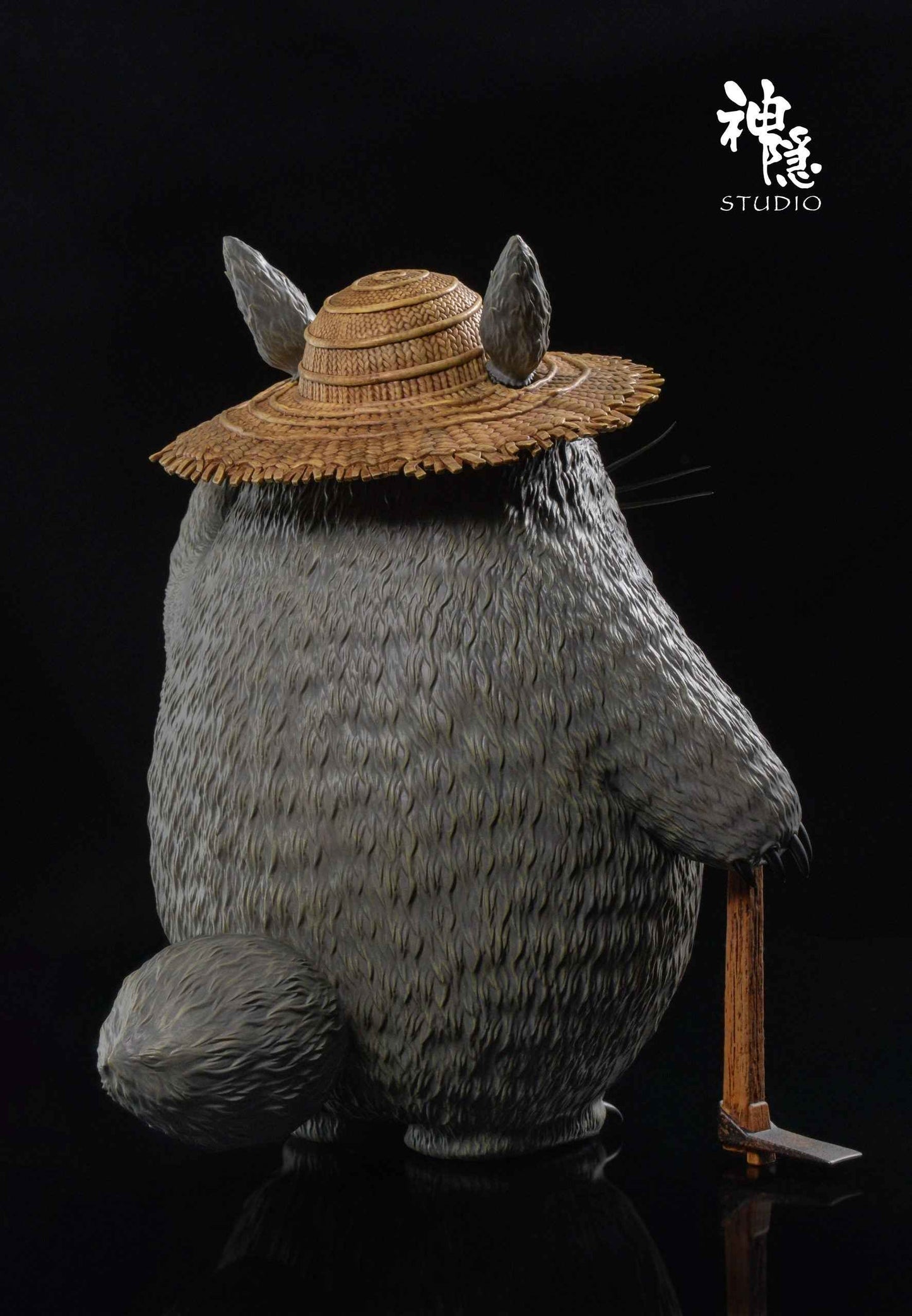 My Neighbor Totoro ~ Shen Yin Studio ~ Farmer Totoro ~ Resin Statue - Santoryu Resins Collectors