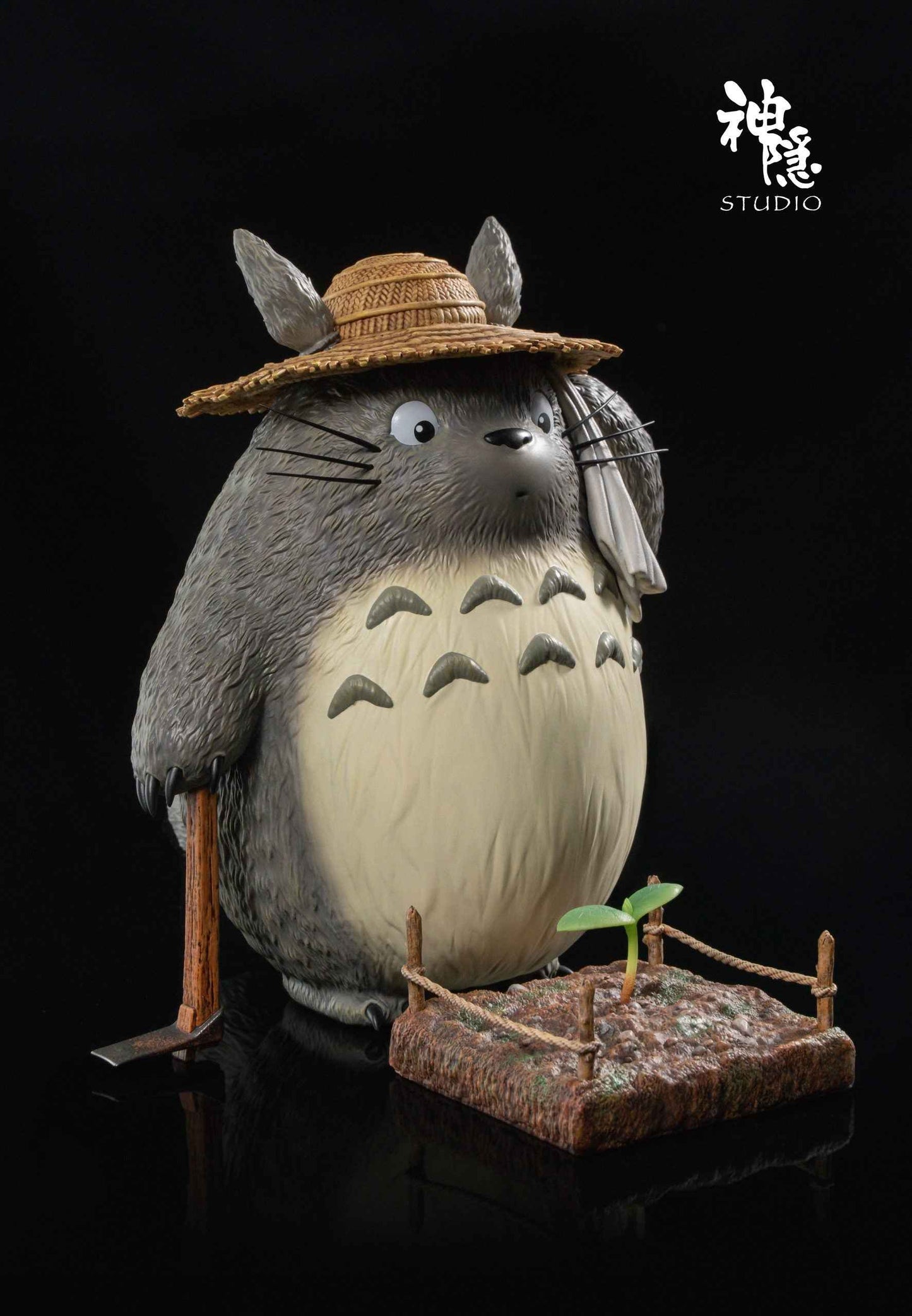 My Neighbor Totoro ~ Shen Yin Studio ~ Farmer Totoro ~ Resin Statue - Santoryu Resins Collectors