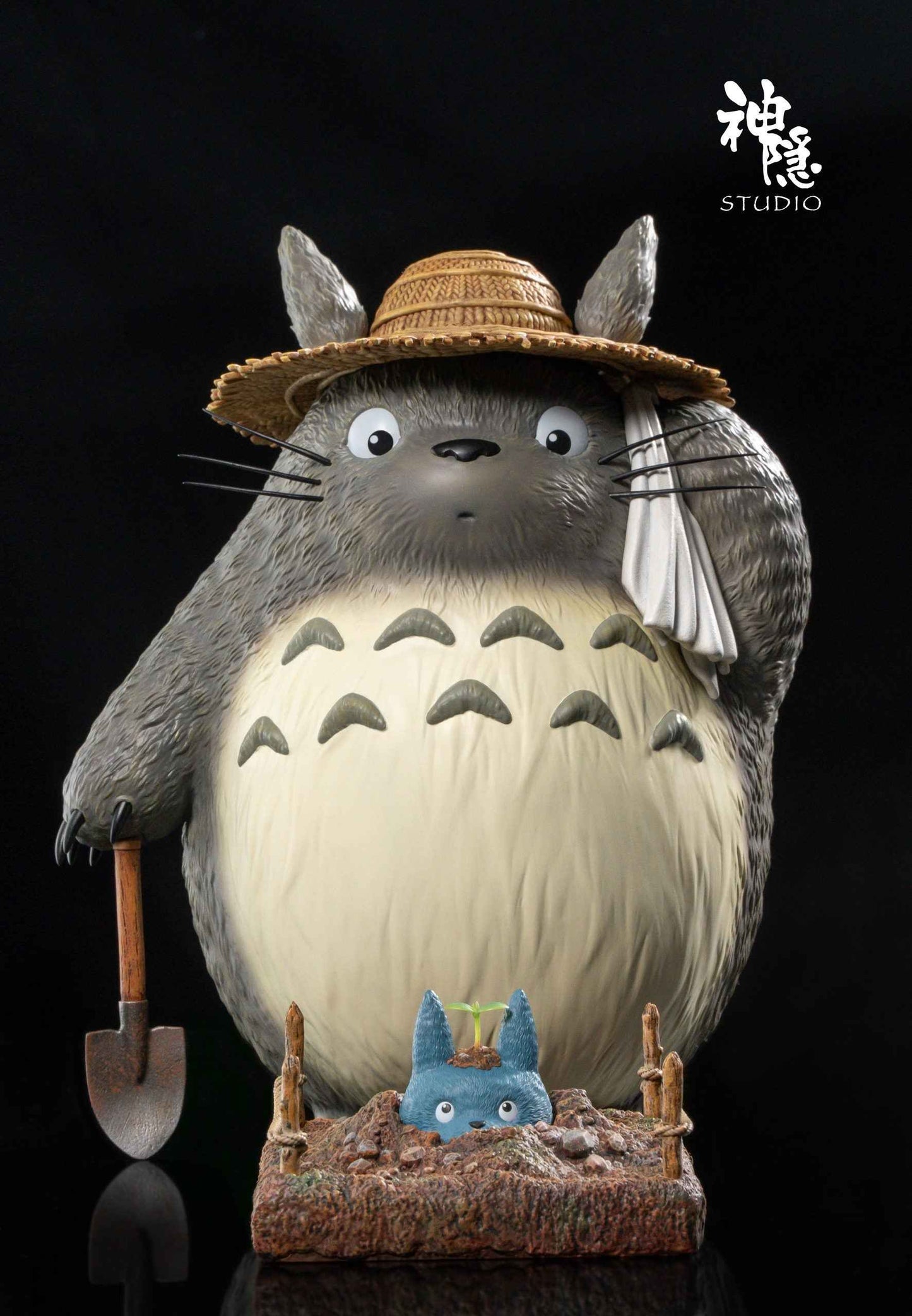 My Neighbor Totoro ~ Shen Yin Studio ~ Farmer Totoro ~ Resin Statue - Santoryu Resins Collectors