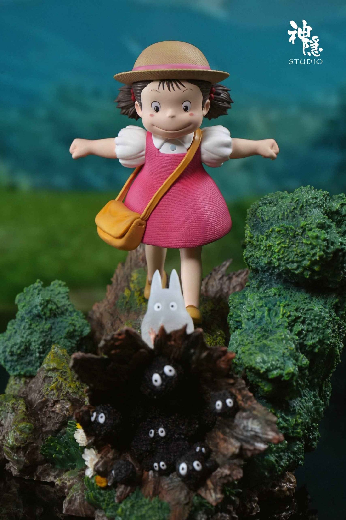 My Neighbor Totoro ~ Shen Yin Studio ~ Hayao Miyazaki: Kusakabe Mei On a tree trunk ~ Resin Statue - Santoryu Resins Collectors