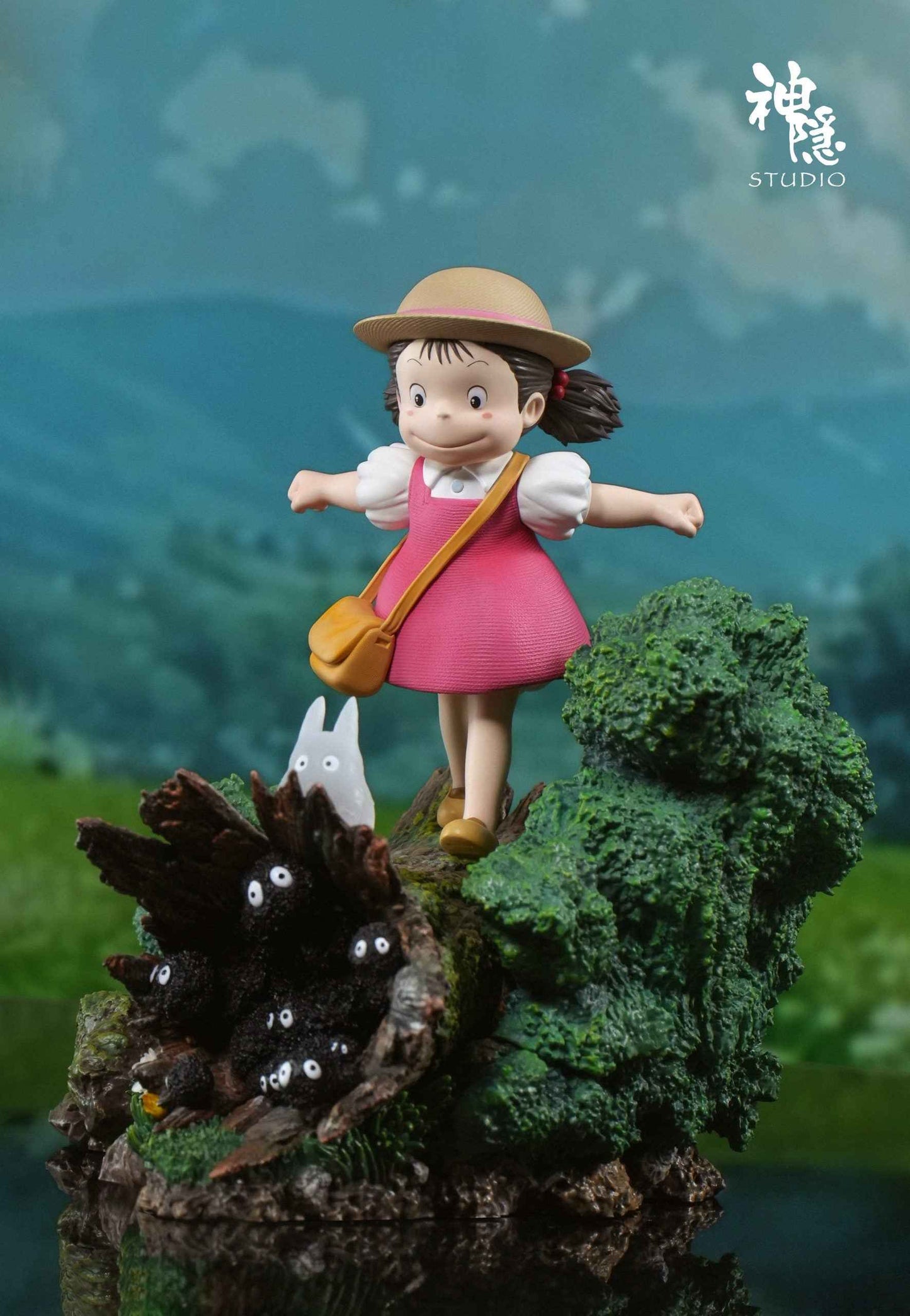 My Neighbor Totoro ~ Shen Yin Studio ~ Hayao Miyazaki: Kusakabe Mei On a tree trunk ~ Resin Statue - Santoryu Resins Collectors