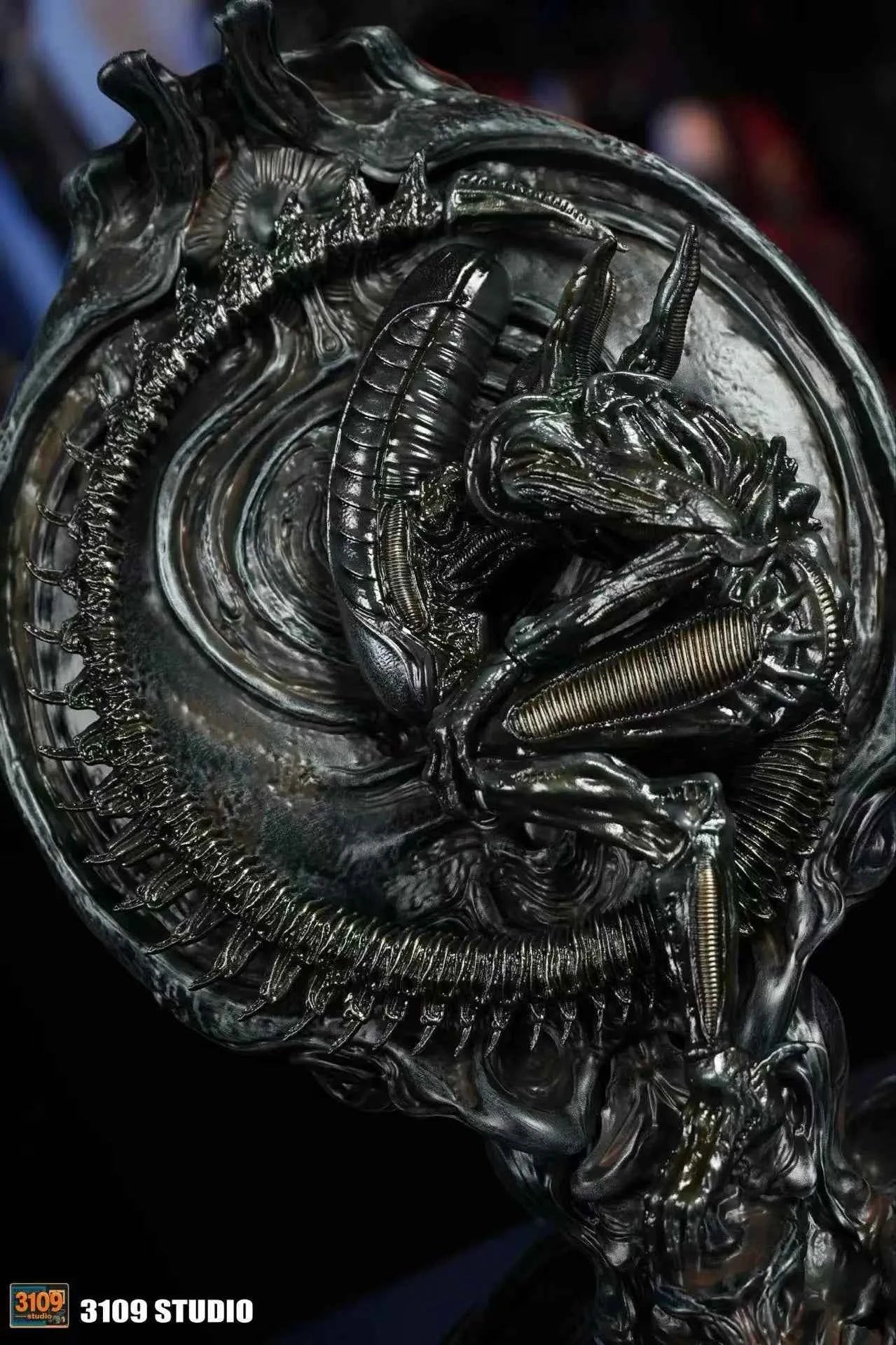 Alien 3109 Studio Totem Series Alien Origin Resin Statue