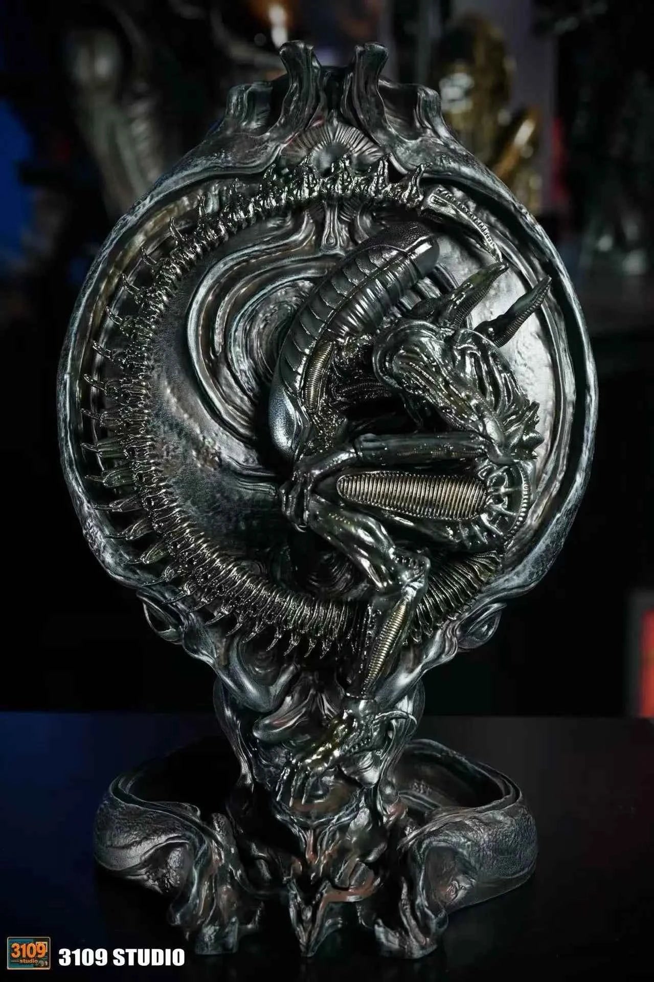 Alien 3109 Studio Totem Series Alien Origin Resin Statue