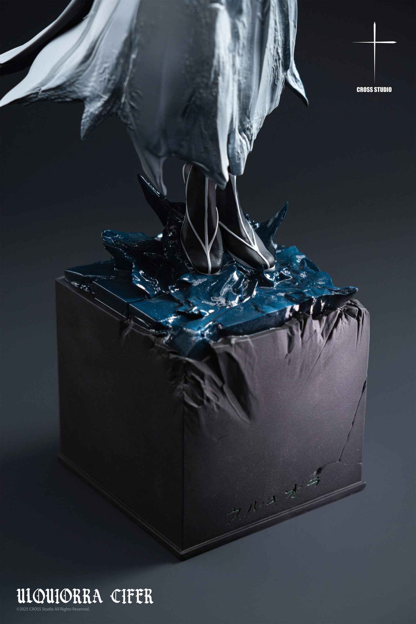 Bleach Cross Studio Ulquiorra Cifer Resin Statue