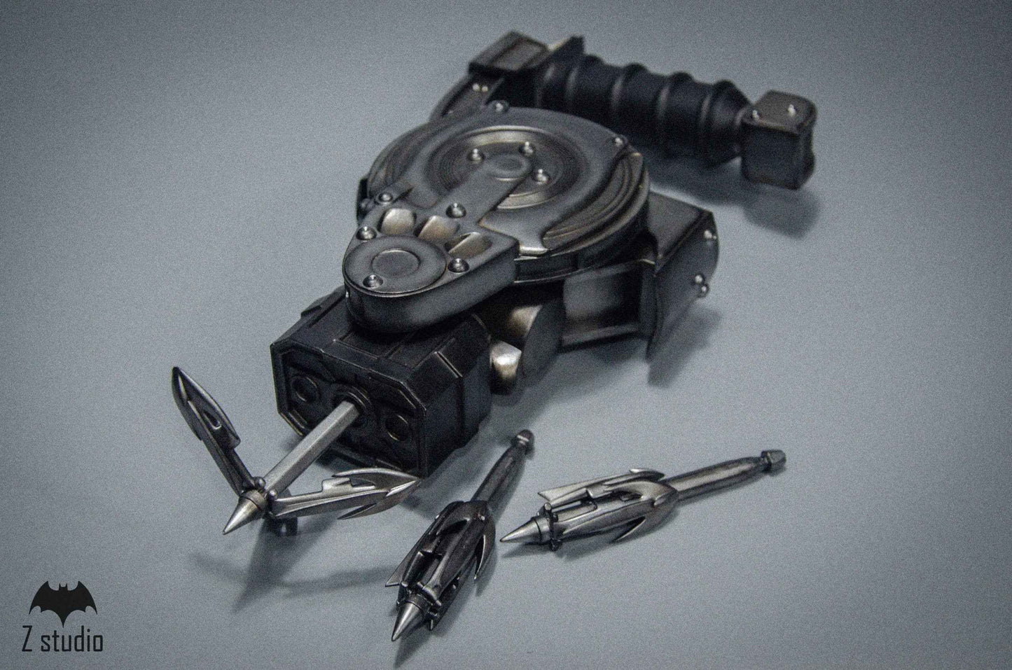 DC Comics ~ Z Studio ~ Batman Weapon ~ Cosplay Accessory - Santoryu Resins Collectors