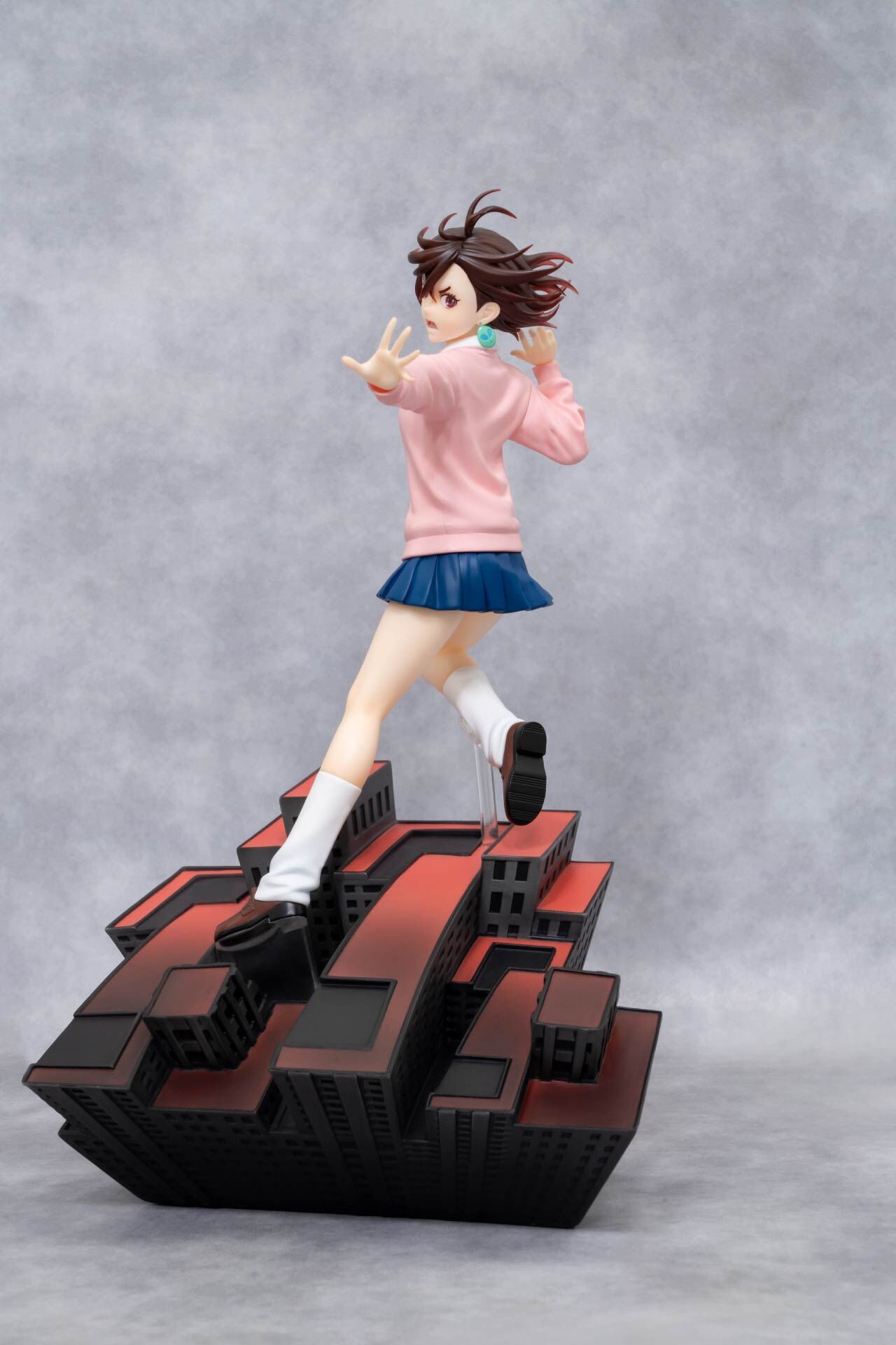 Dandadan Taito Ayase Momo Dressta Licensed PVC Figure