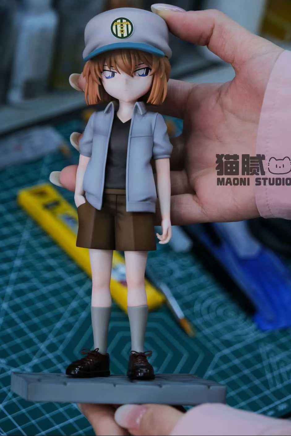 Detective Conan Maoni Studio Crazy Soccer Fan Ai Haibara Shiho Miyano 1/6 Resin Statue