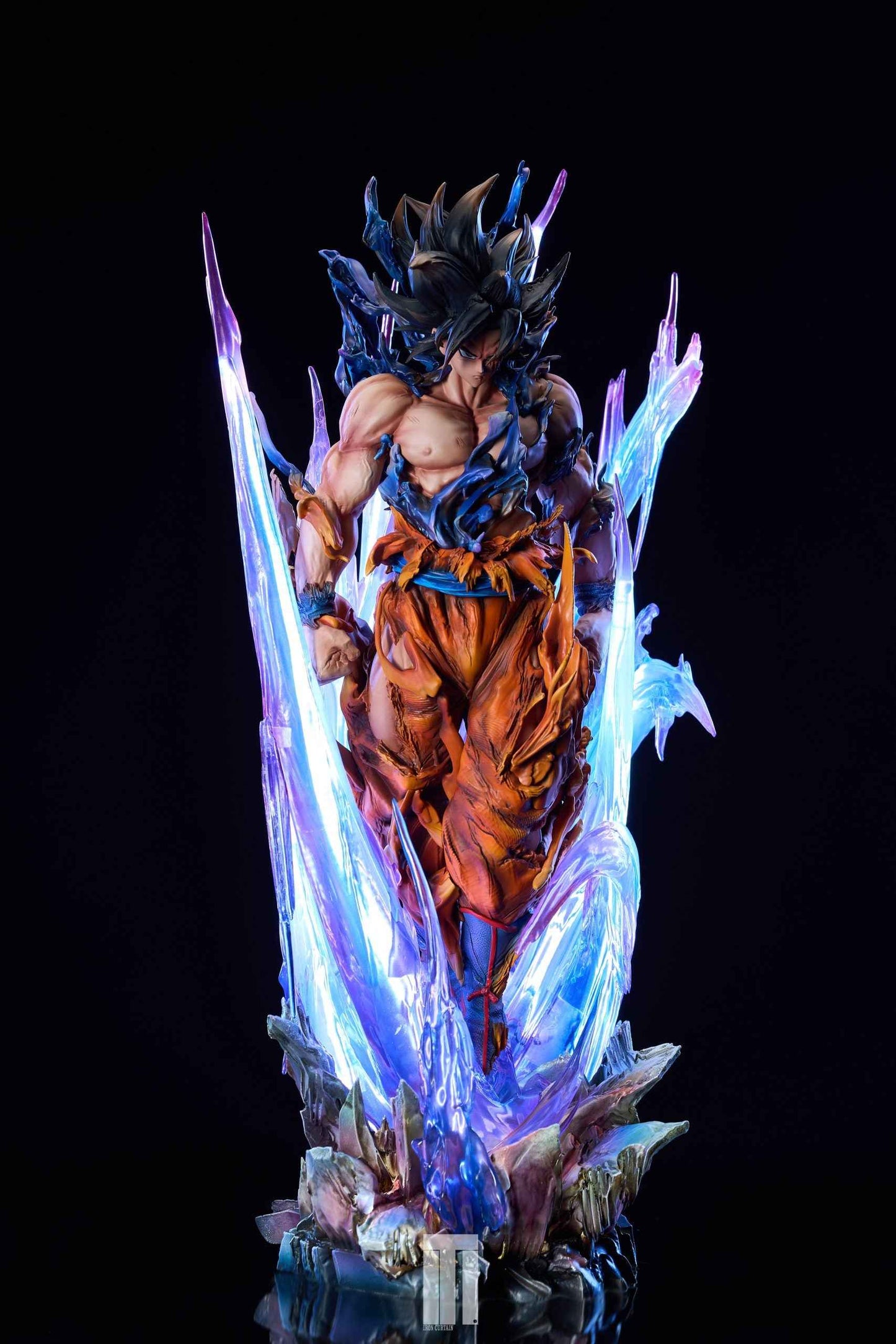 Dragon Ball Iron Curtain Studio Son Goku Resin Statue