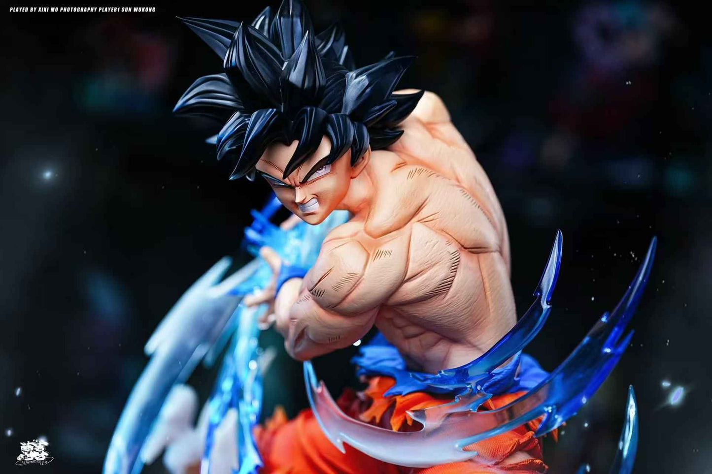 Dragon Ball Player 1 Studio Ultra Instinct Son Goku Resin Statue