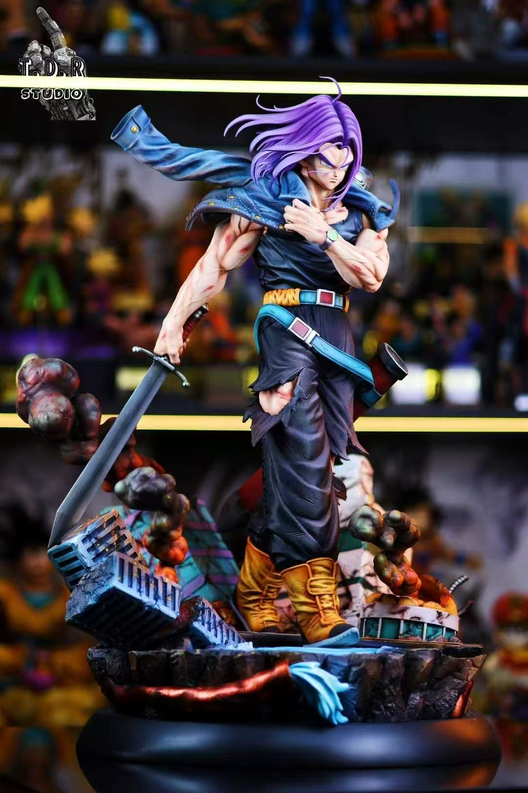 Dragon Ball T.D.R Studio Trunks Resin Statue