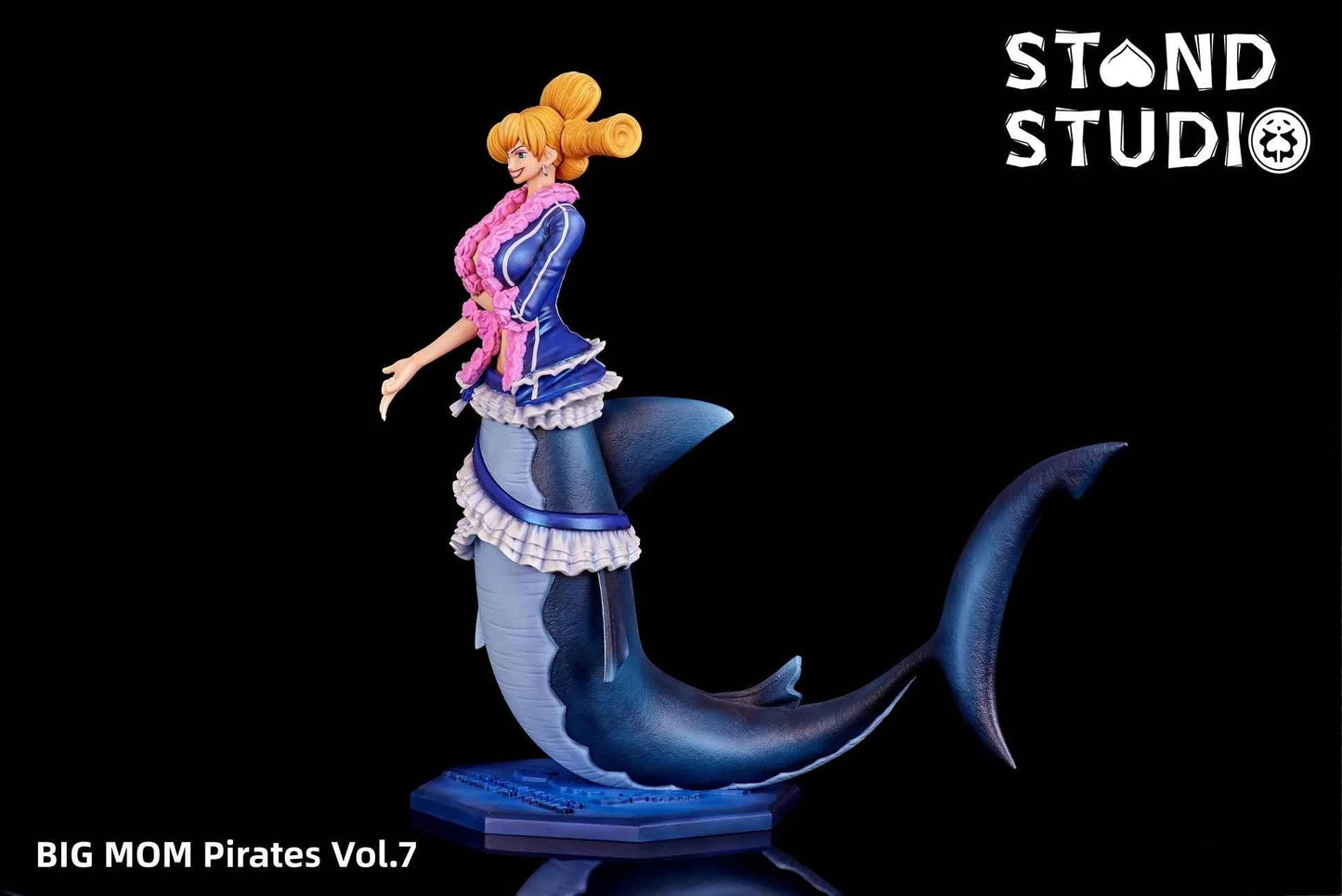 One Piece ~ Stand Studio ~ Charlotte Praline ~ Resin Statue - Santoryu Resins Collectors