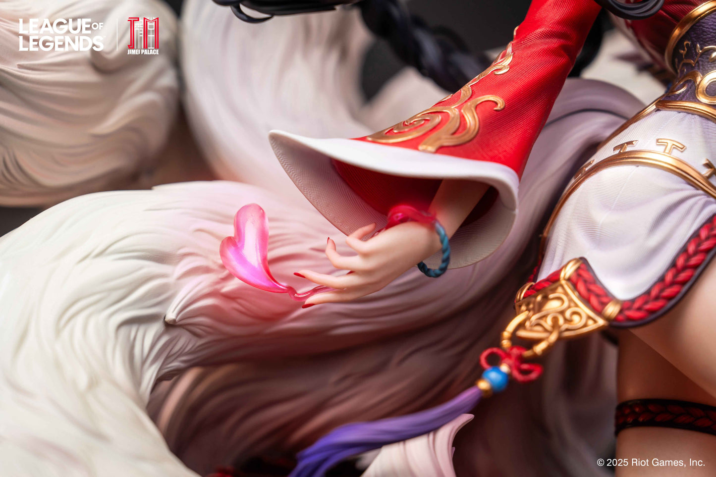 League of Legends ~ Jimei Palace ~ Ahri ~ Licensed Resin Statue - Santoryu Resins Collectors