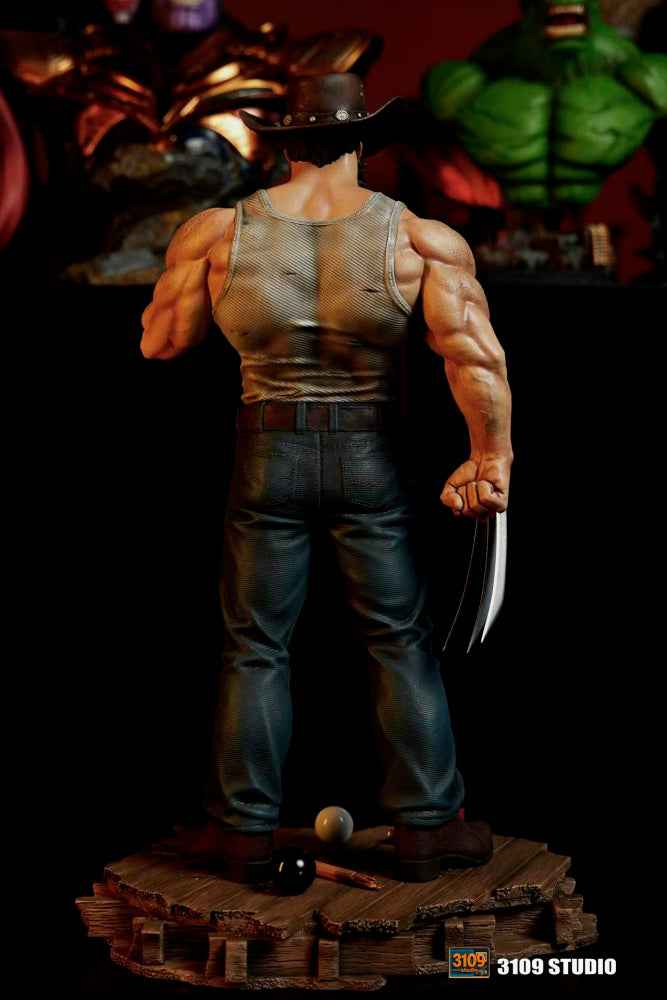 Marvel 3109 Studio Wolverine Logan 1/4 Resin Statue