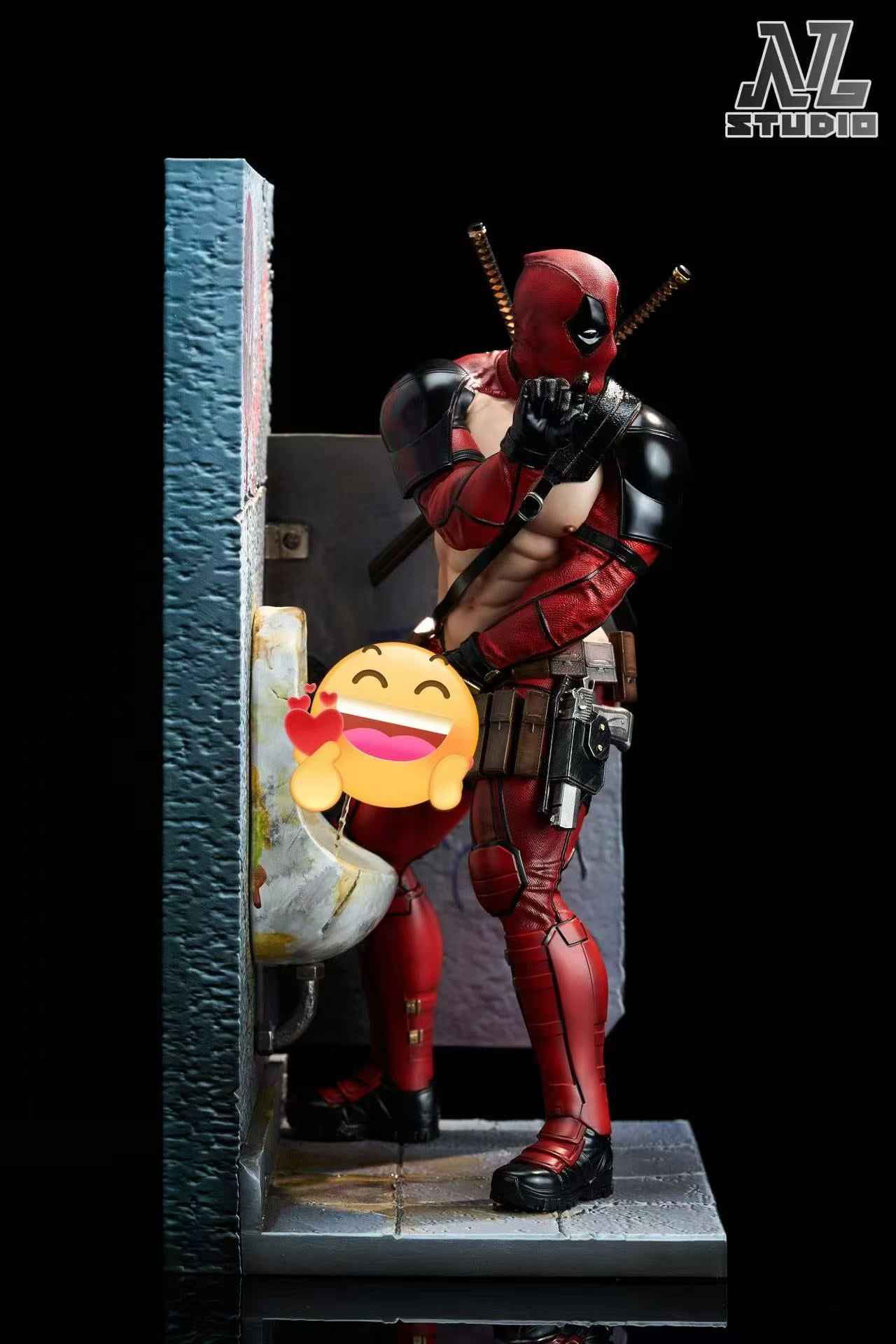Marvel NL Studio Deadpool Resin Statue