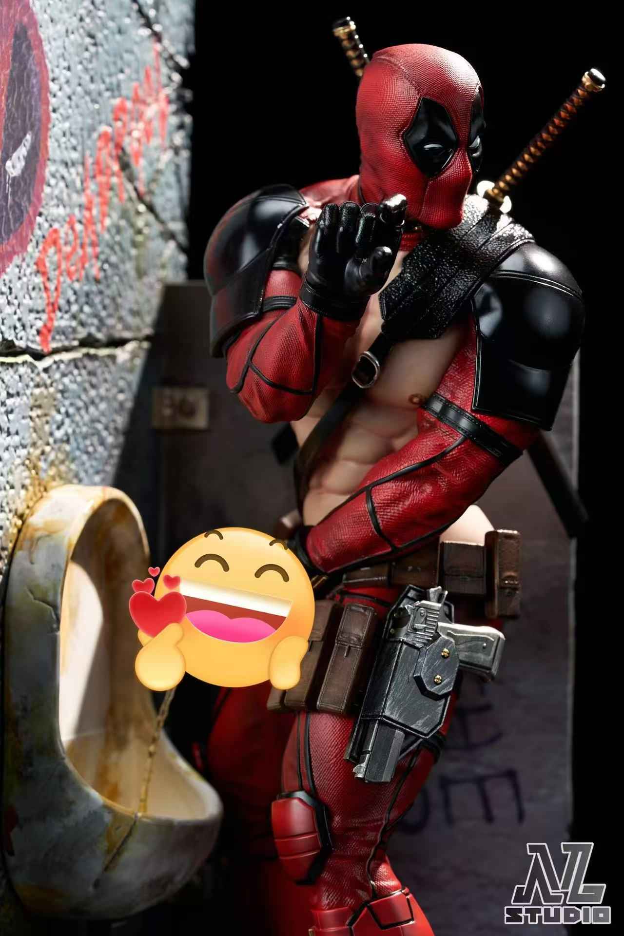 Marvel NL Studio Deadpool Resin Statue