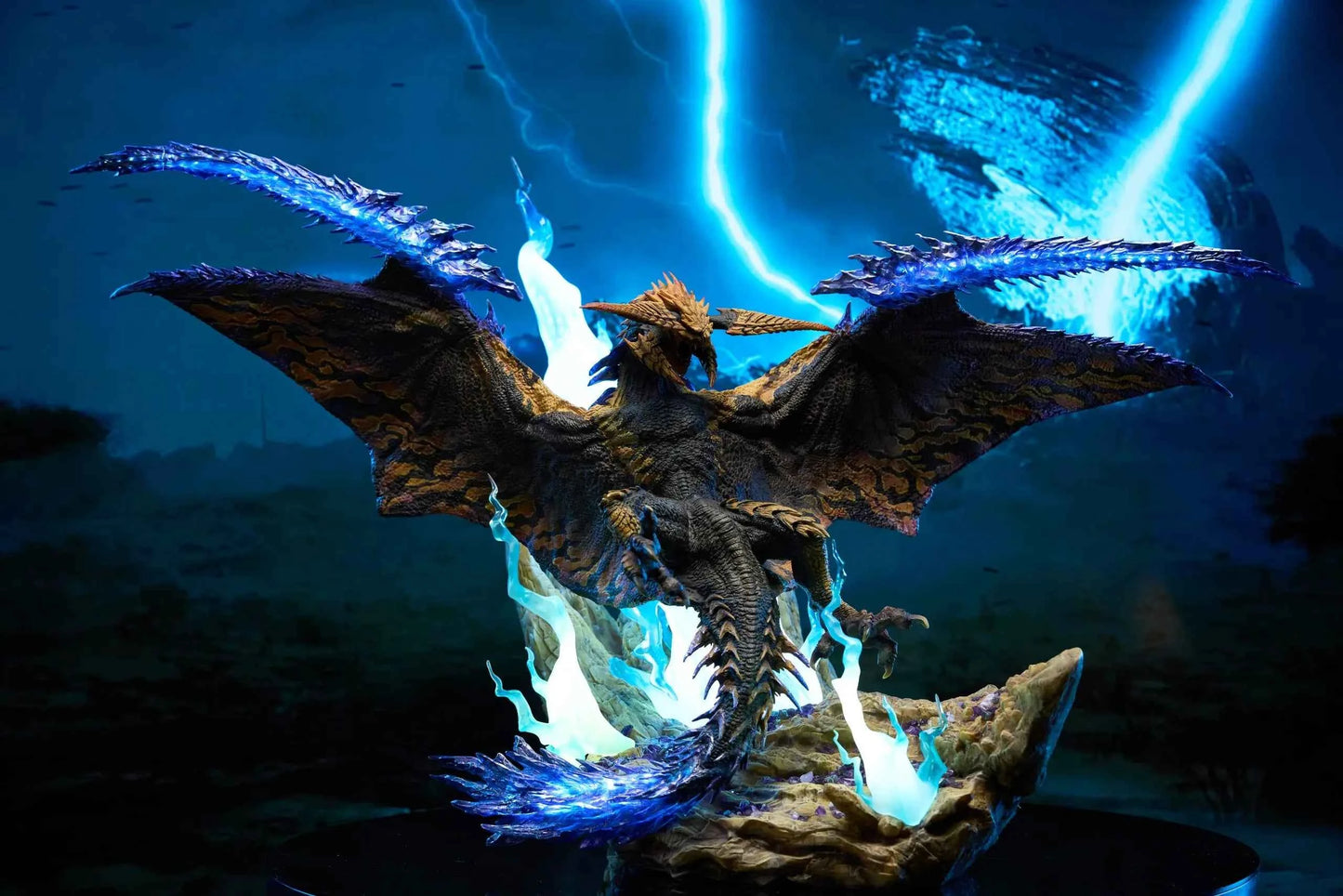 Monster Hunter Roaring Wild Studio Limited Rey Dau Resin Statue