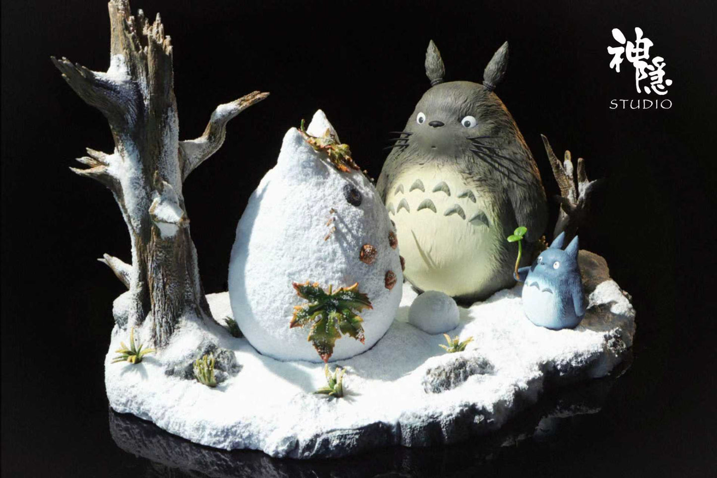 My Neighbor Totoro Shen Yin Studio TotoroPlaytime in the Snow Resin Statue
