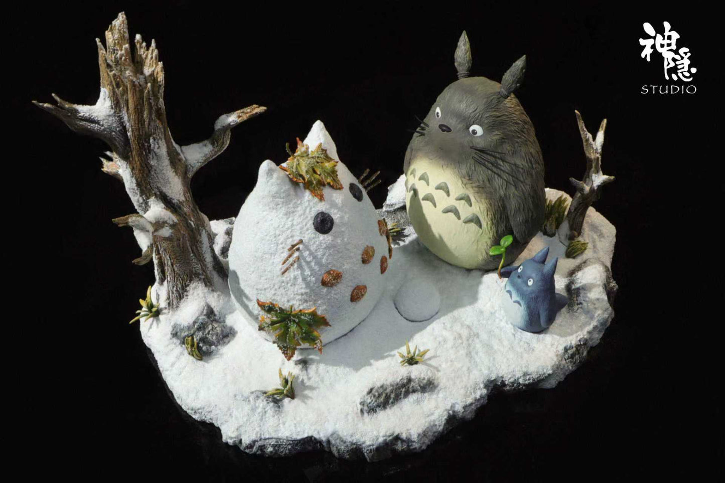 My Neighbor Totoro Shen Yin Studio TotoroPlaytime in the Snow Resin Statue