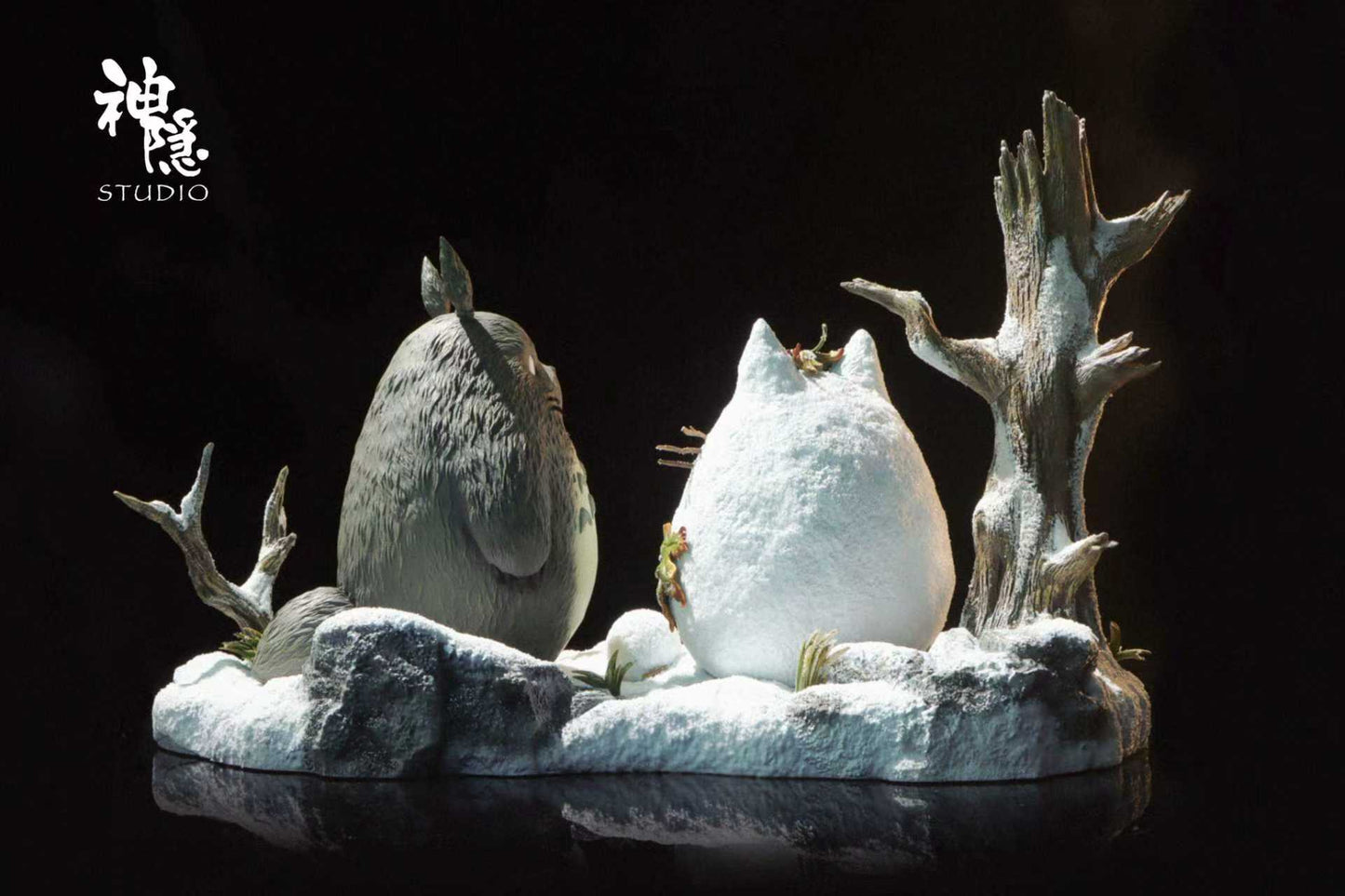 My Neighbor Totoro Shen Yin Studio TotoroPlaytime in the Snow Resin Statue