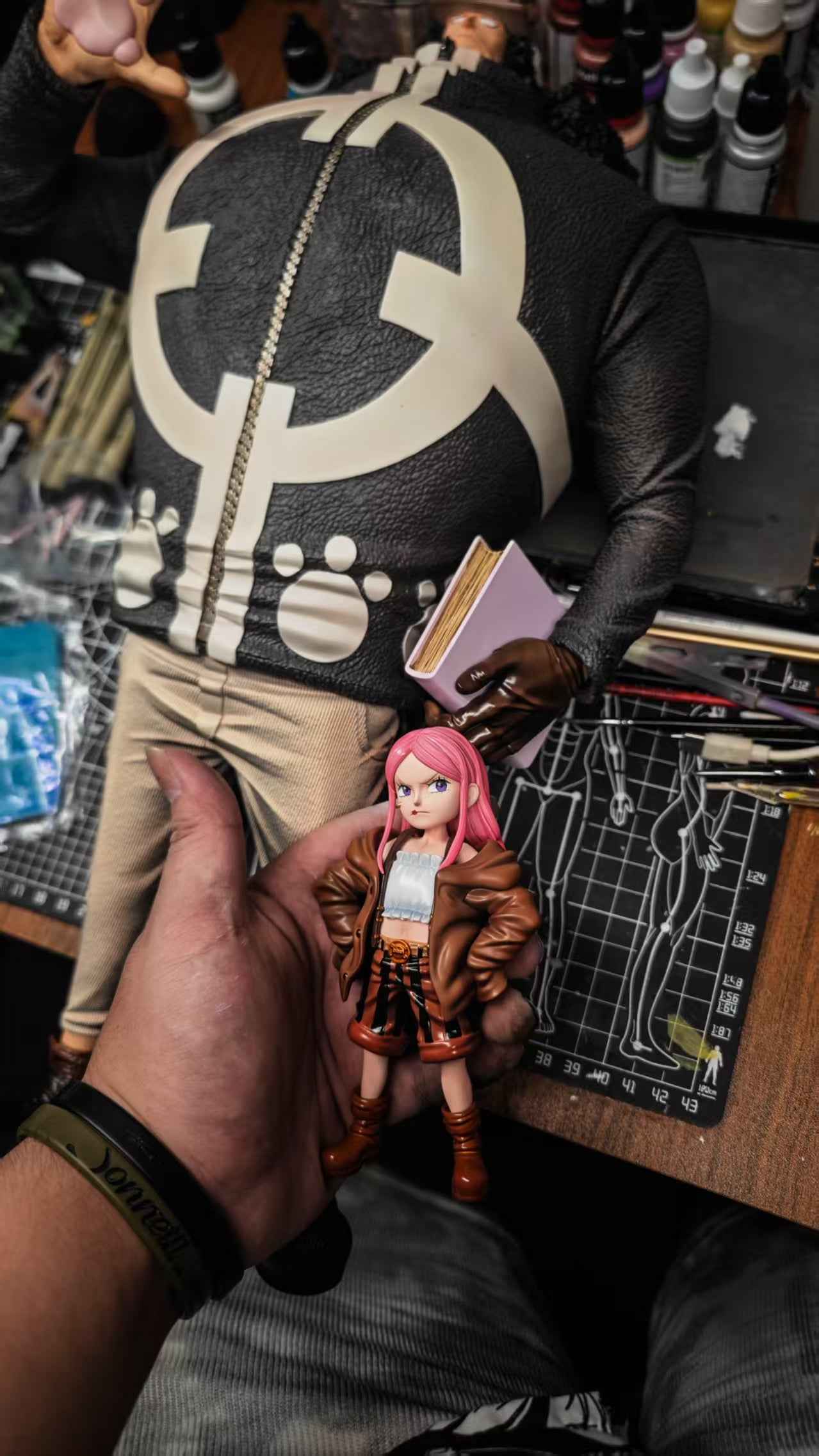 One Piece Long Hu & Ghost Studio Bartholomew Kuma & Jewelry Bonney Resin Statue