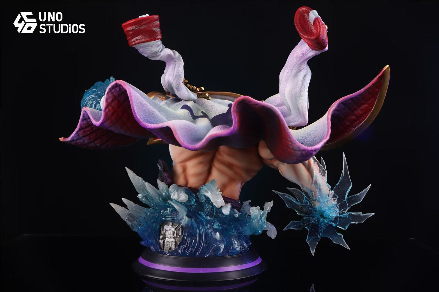 One Piece UNO Studio Whitebeard Bust Resin Statue