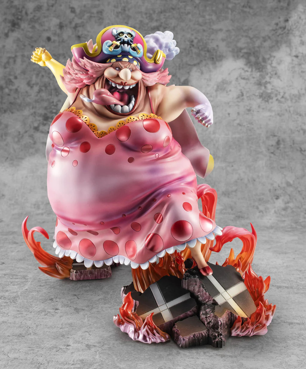One Piece ~ Megahouse ~ Big Mom Charlotte Linlin Portrait Of Pirates POP Maximum ~ Licensed PVC Figure - Santoryu Resins Collectors