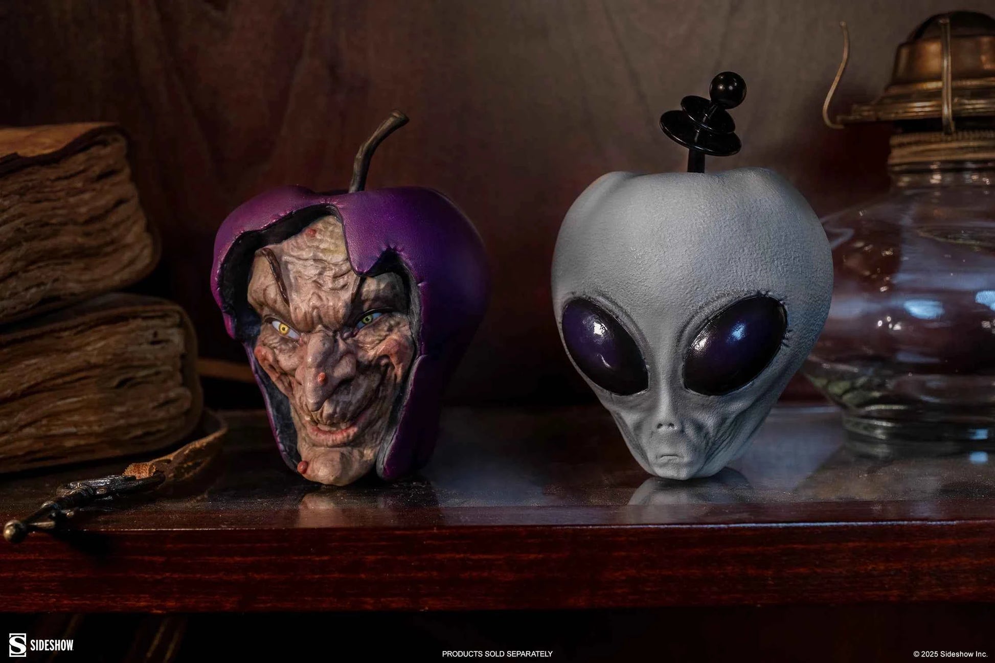 Original Design Sideshow Collectibles Alien Apple 700252 & 7002522 Licensed Resin Statue