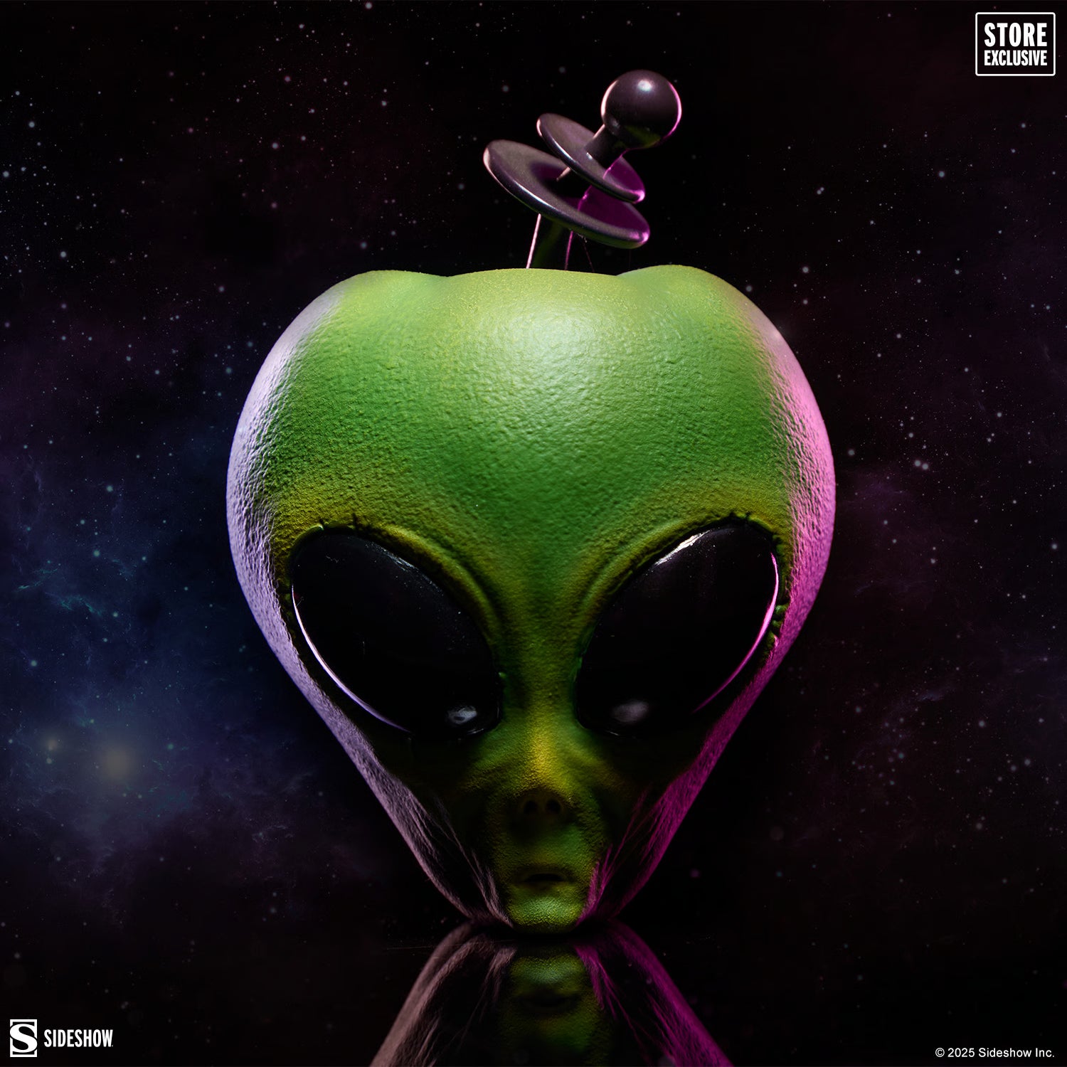 Original Design Sideshow Collectibles Alien Apple 700252 & 7002522 Licensed Resin Statue