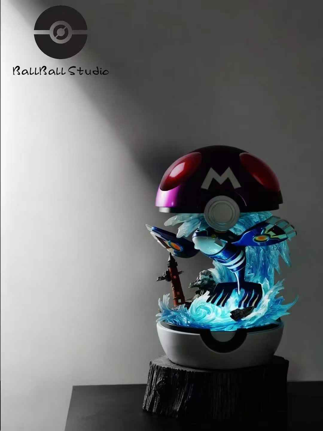 Pokémon Ball Ball Studio Kyogre Resin Statue