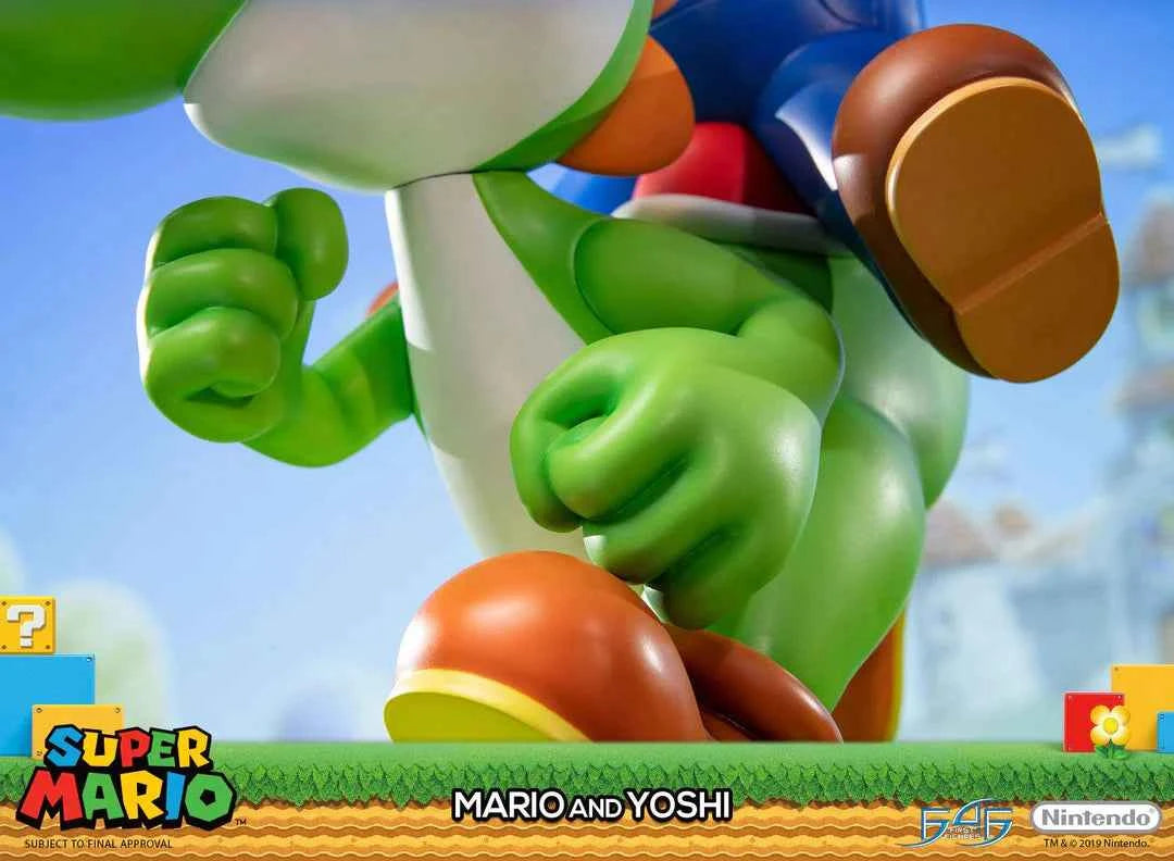 Super Mario First 4 Figures Mario and Yoshi SMMAYST SMMAYEX Licensed Resin Statue