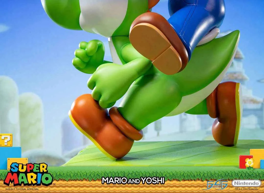 Super Mario First 4 Figures Mario and Yoshi SMMAYST SMMAYEX Licensed Resin Statue