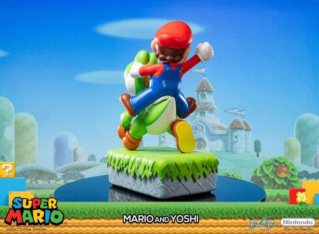 Super Mario First 4 Figures Mario and Yoshi SMMAYST SMMAYEX Licensed Resin Statue
