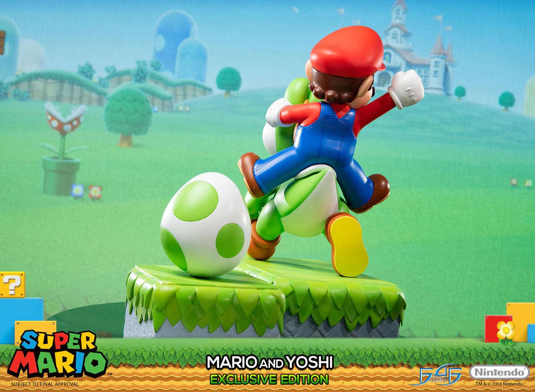 Super Mario First 4 Figures Mario and Yoshi SMMAYST SMMAYEX Licensed Resin Statue