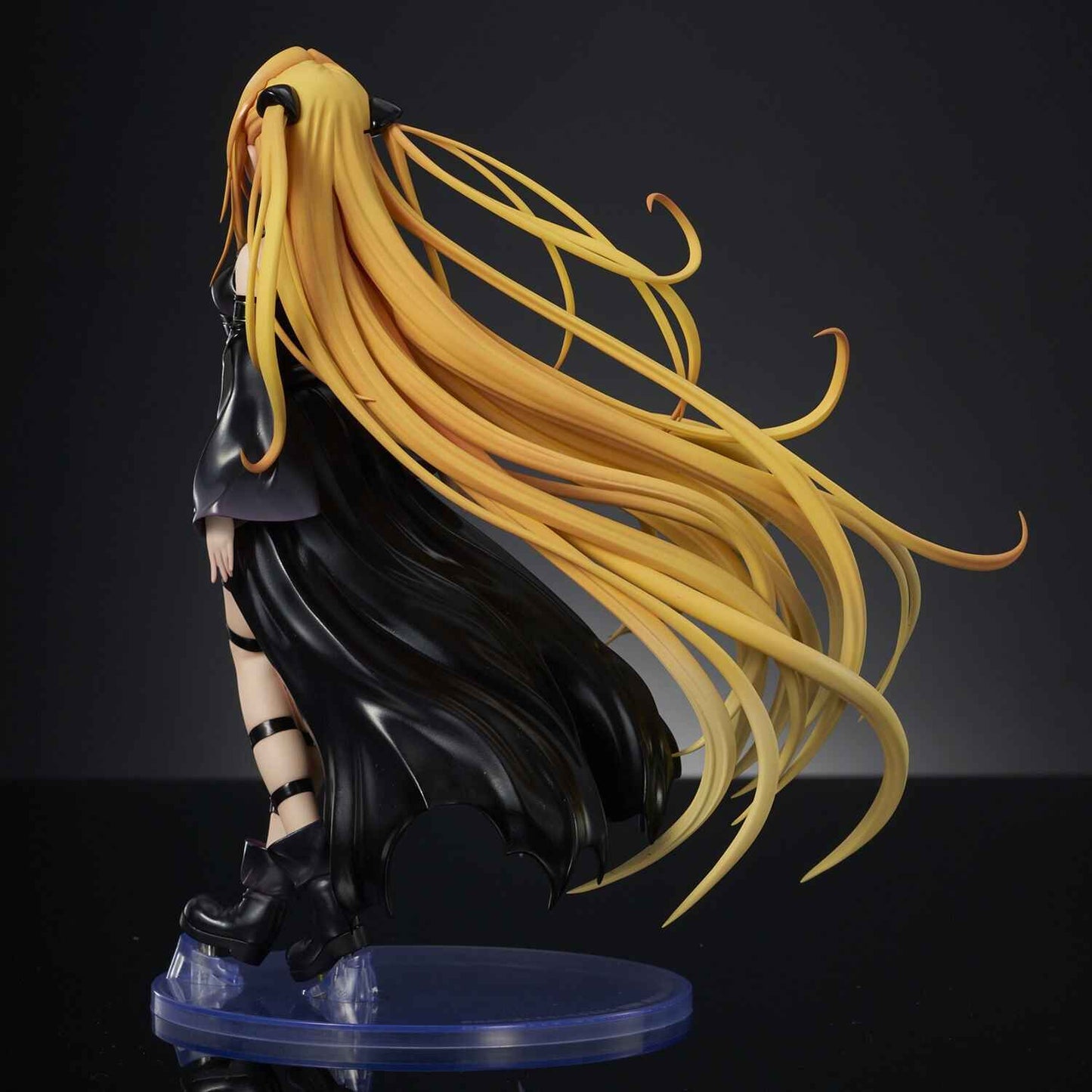 To Love-Ru Darkness Union Creative Konjiki no Yami 1/6 Black Trance ver. Licensed PVC Figure