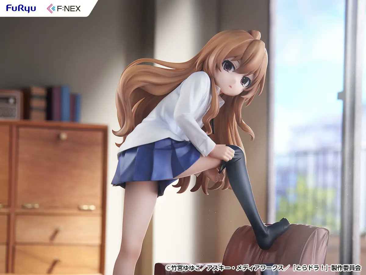 Toradora FuRyu & F:NEX Taiga Aisaka 1/7 Licensed PVC Figure
