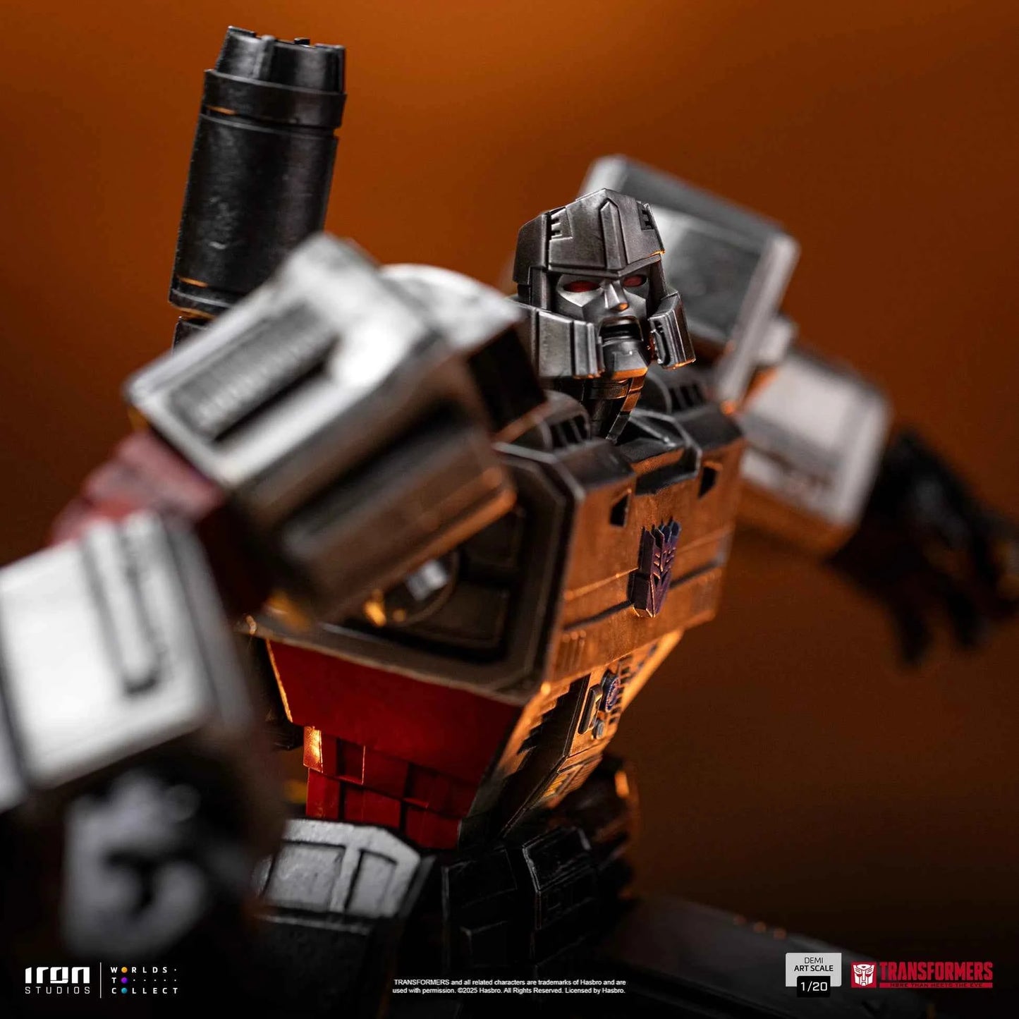 Transformers Iron Studios Megatron Demi Scale HASBR129325-20 1/20 Licensed Resin Statue