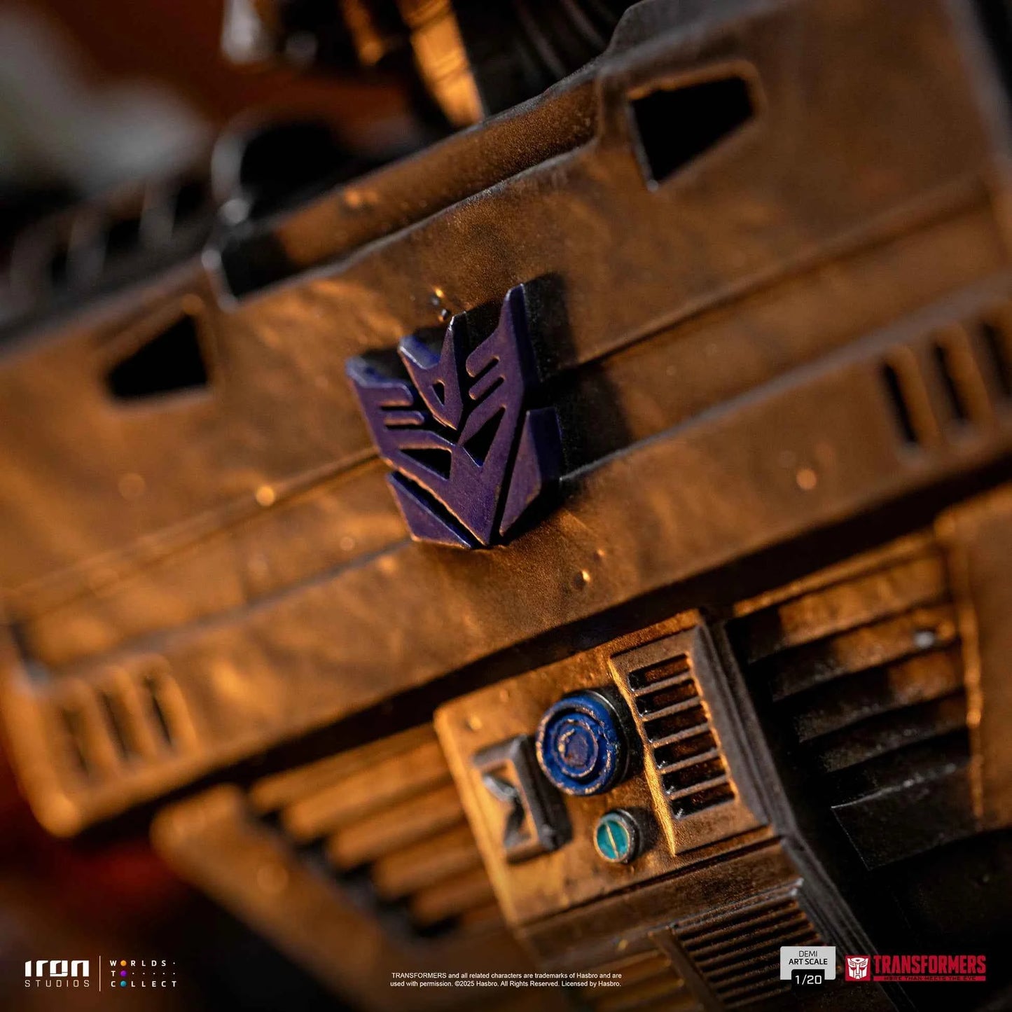 Transformers Iron Studios Megatron Demi Scale HASBR129325-20 1/20 Licensed Resin Statue