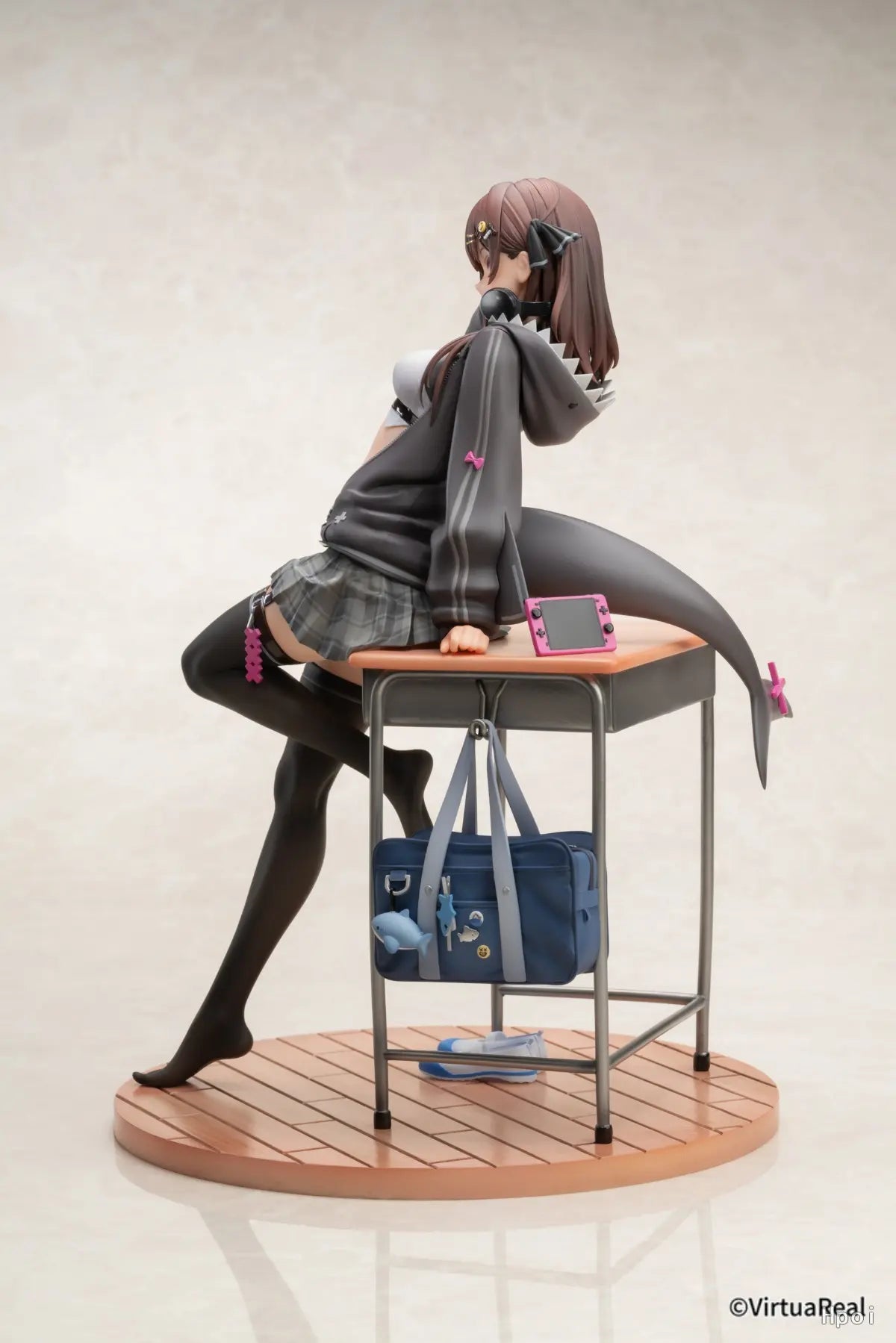 VTuber VirtuaReal Project Nana7mi 1/7 Shark Suit 2.0 Licensed PVC Figure