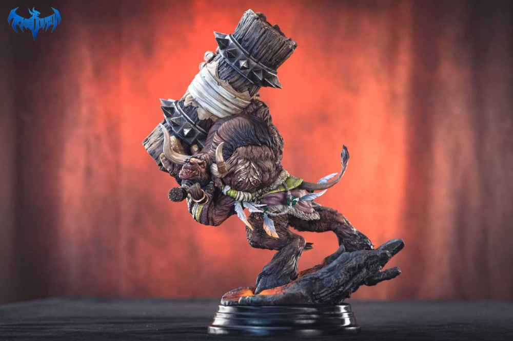 World of Warcraft Toys Evolution Studio Tauren Resin Statue