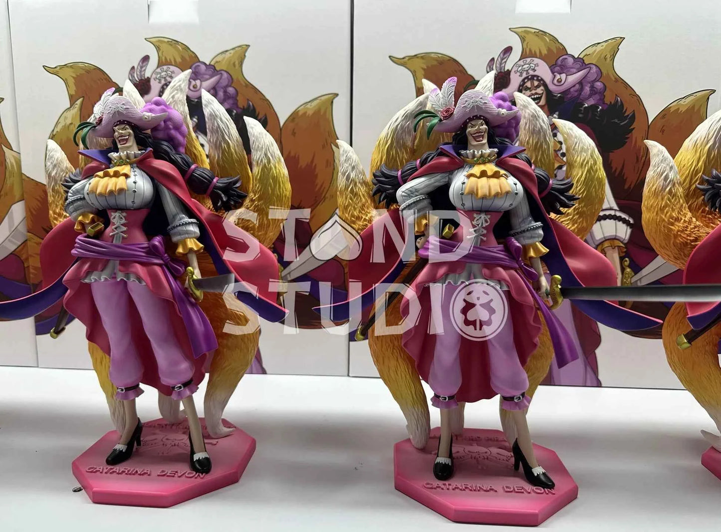 One Piece ~ Stand Studio ~ Catarina Devon "The Crescent Moon Hunter" ~ Resin Statue - Santoryu Resins Collectors