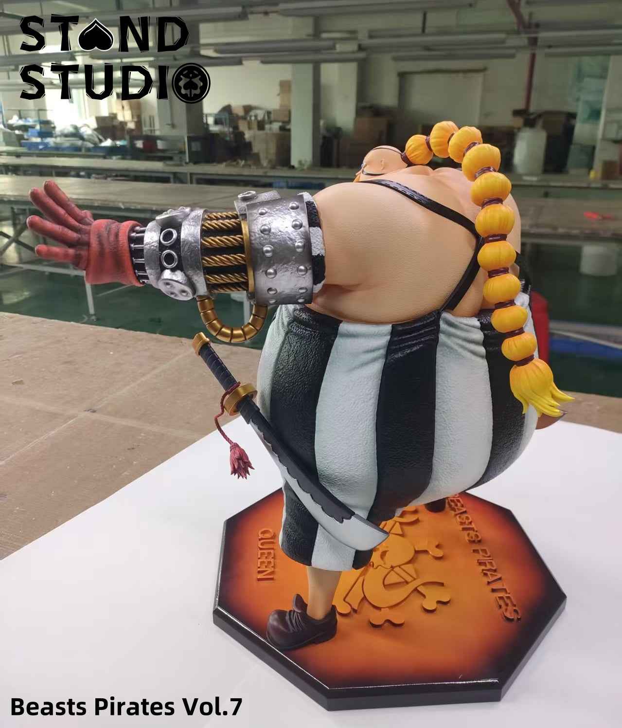 One Piece Stand Studio Queen Resin Statue - Santoryu Resins Collectors