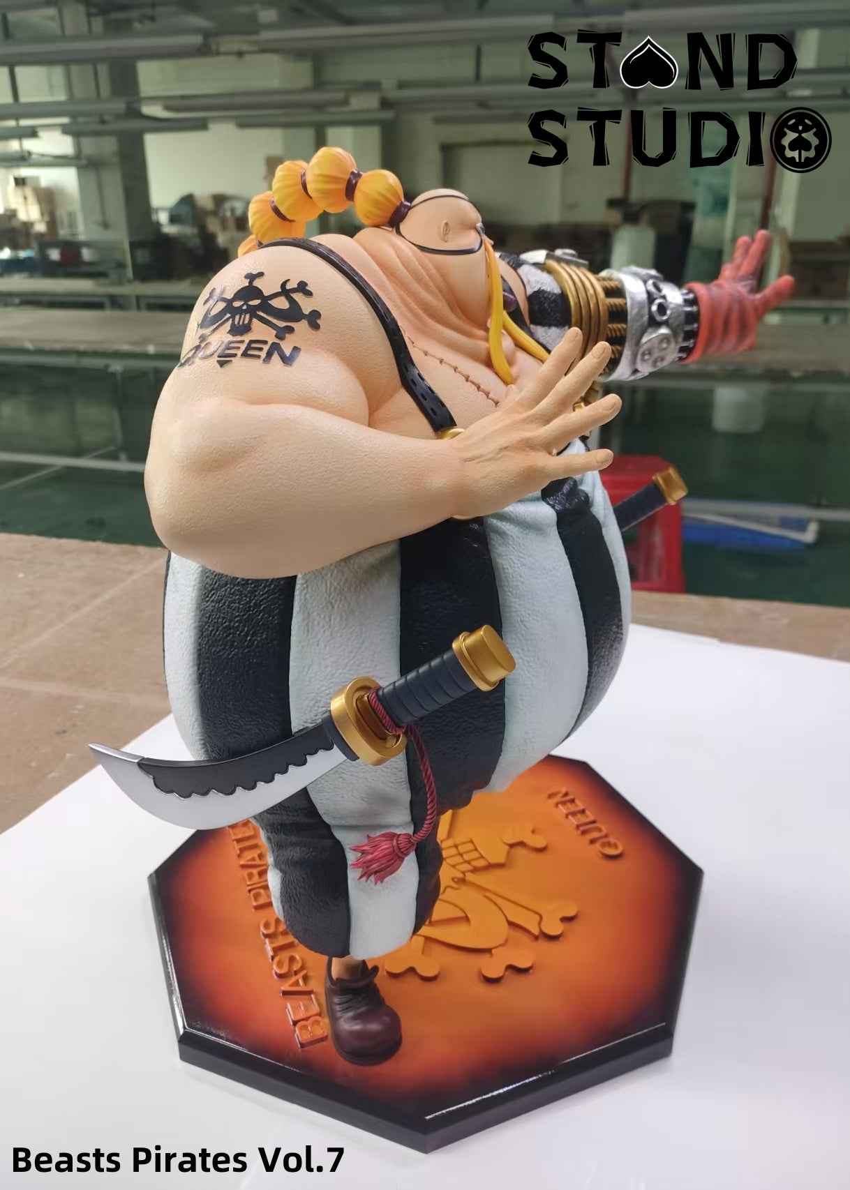 One Piece Stand Studio Queen Resin Statue - Santoryu Resins Collectors