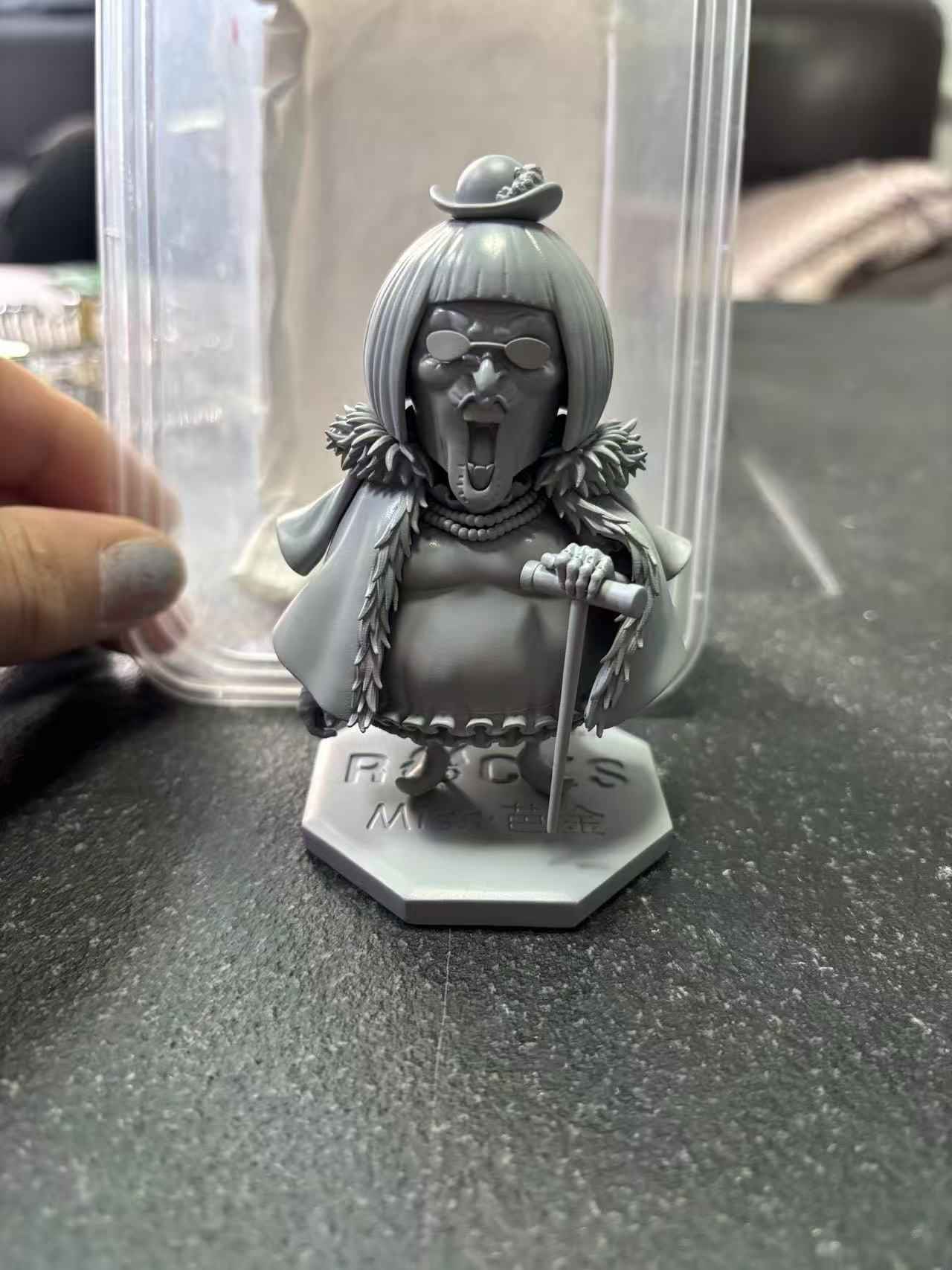 One Piece Long Hu Studio Miss Buckingham Stussy "Miss Buckin" Resin Statue