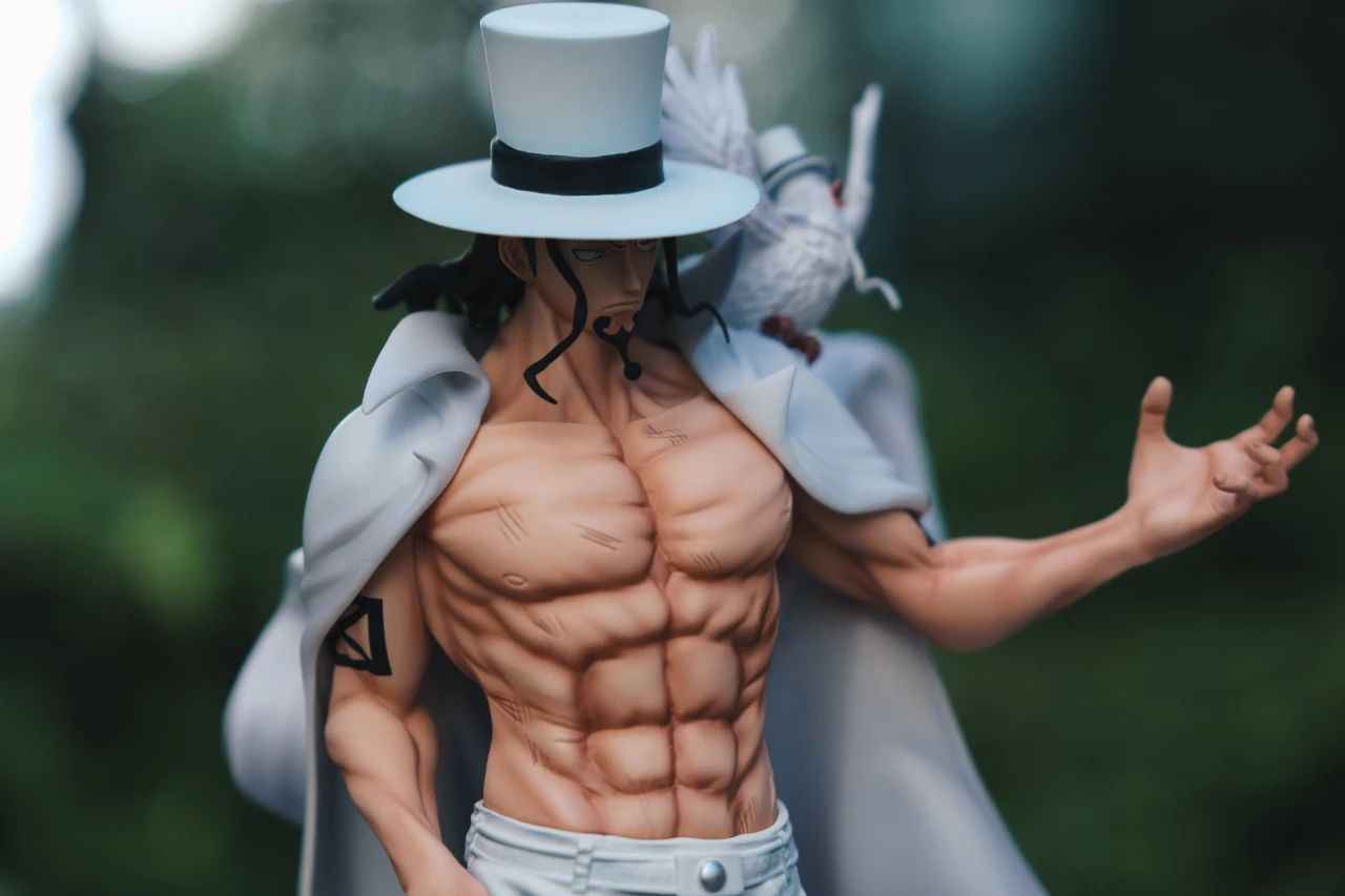 One Piece ~ Long Hu Studio ~ Rob Lucci CP0 Agent EX Version ~ Resin Statue