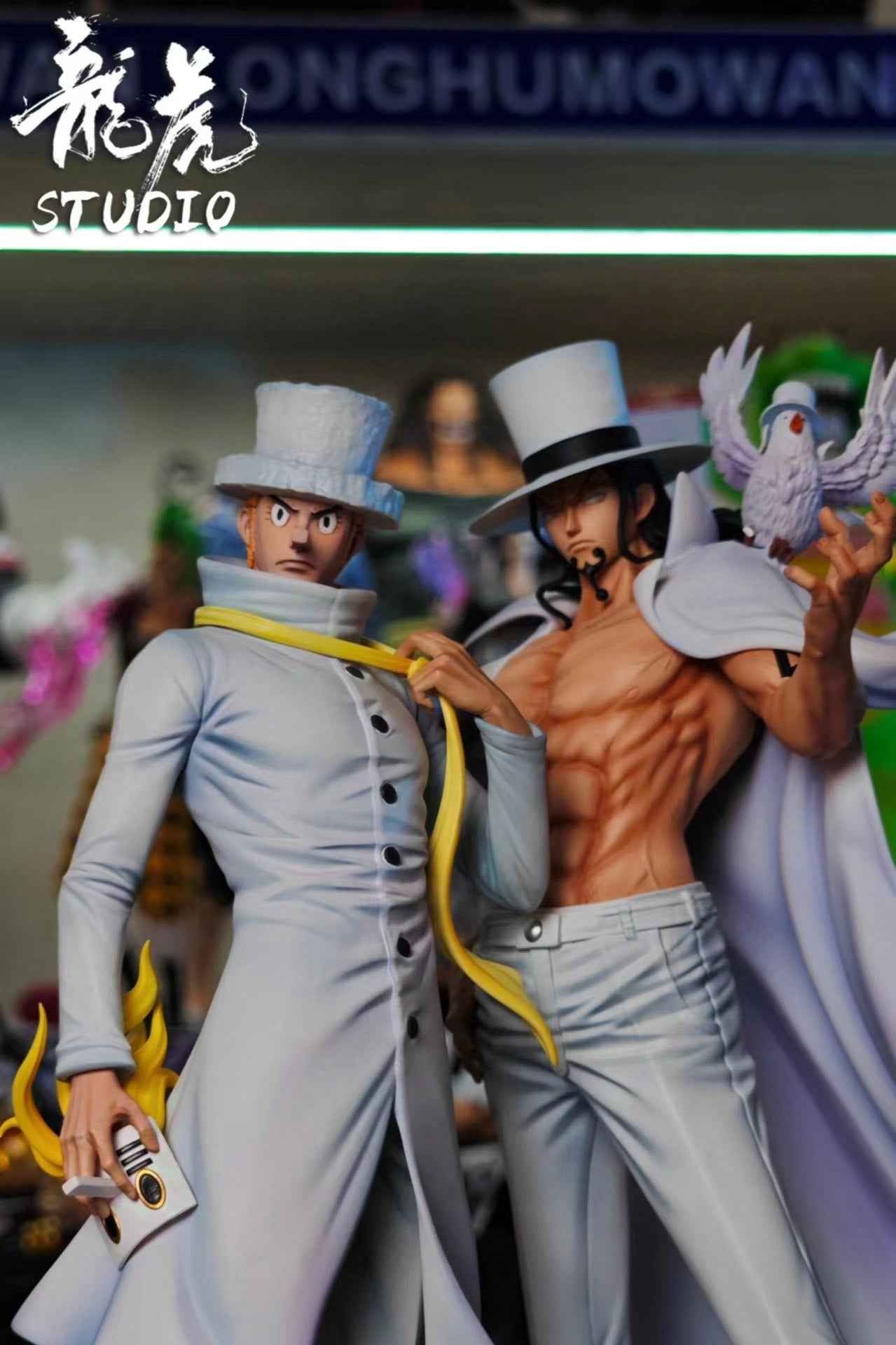 One Piece ~ Long Hu Studio ~ Rob Lucci CP0 Agent EX Version ~ Resin Statue