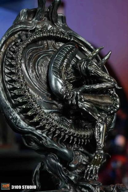 Alien 3109 Studio Totem Series Alien Origin Resin Statue