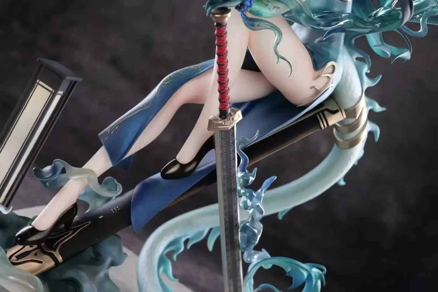 Arknights Miao Wu Studio Dusk Resin Statue