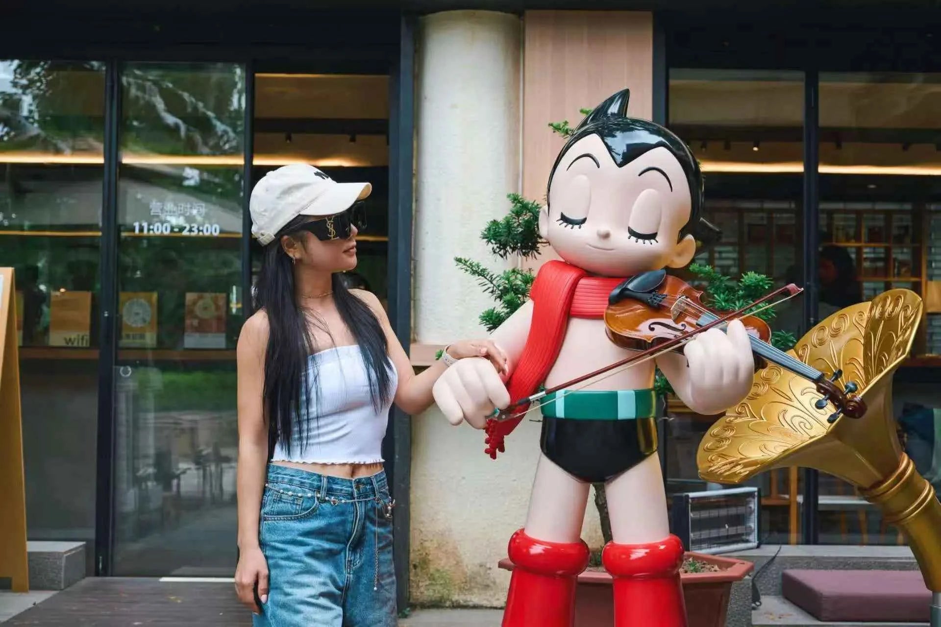 Astro Boy Galaxy Studio Astro Boy The Musician 1/1 Licensed Resin Statue