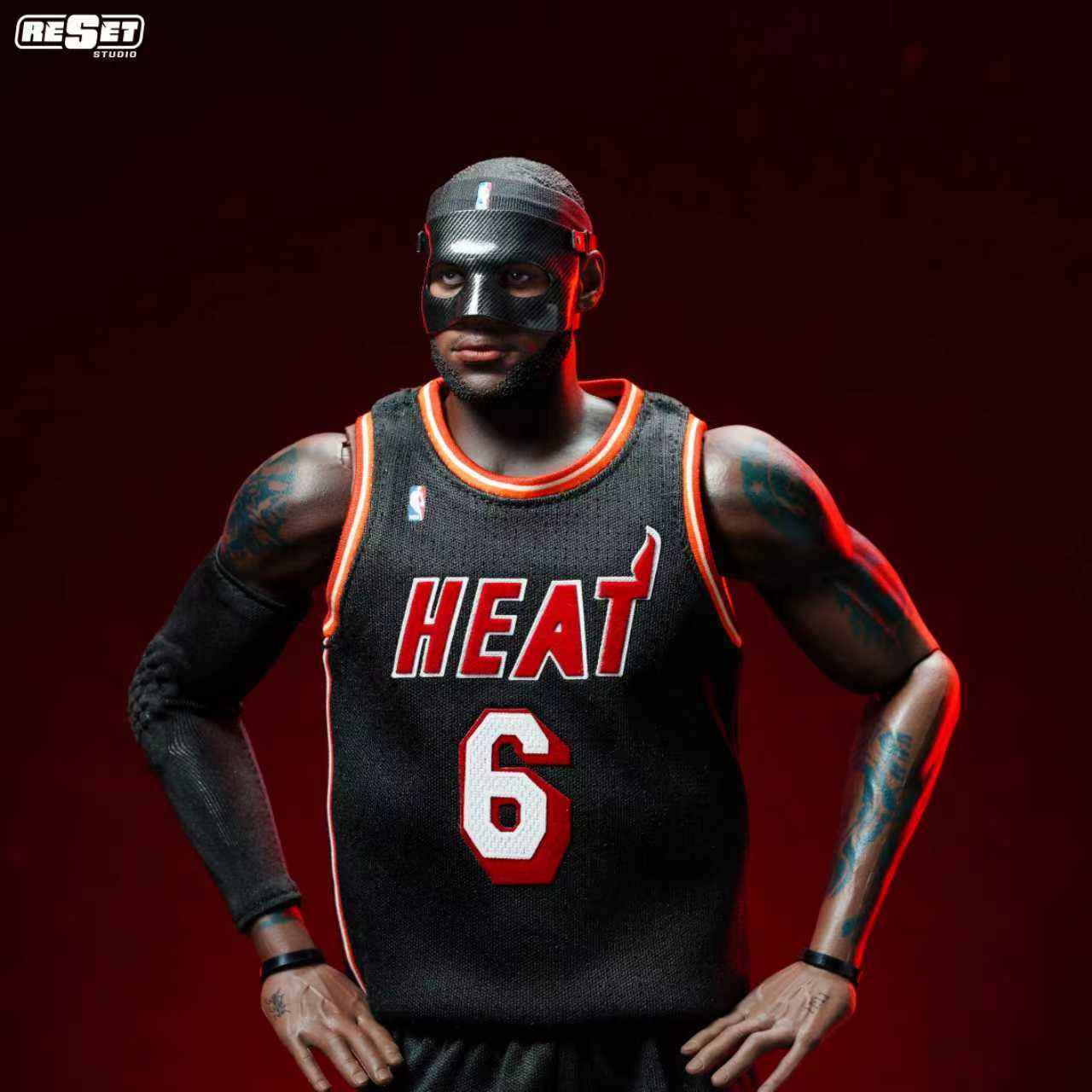 Celebrity Figure ReSet Studio NBA LeBron James 1/6 Action Figure (3rd party)