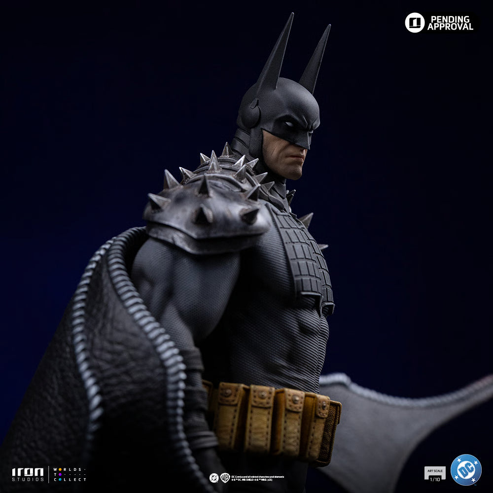 DC Comics Iron Studios Batman Absolute DCCDCG133125-10 1/10 Licensed Resin Statue